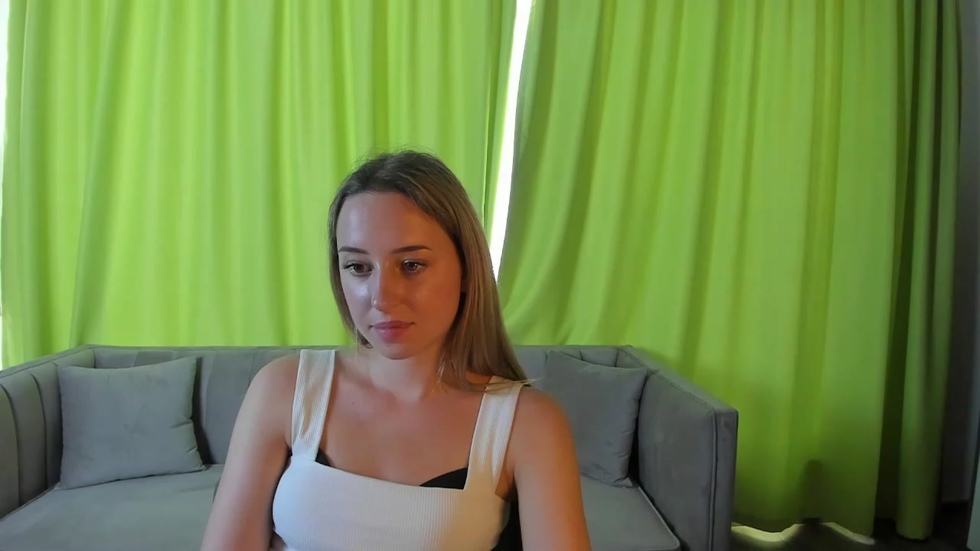 Gallery image thumbnail from Rachel_Bell's myfreecams stream on, 08/16/2023, 12:51 image 18 of 20
