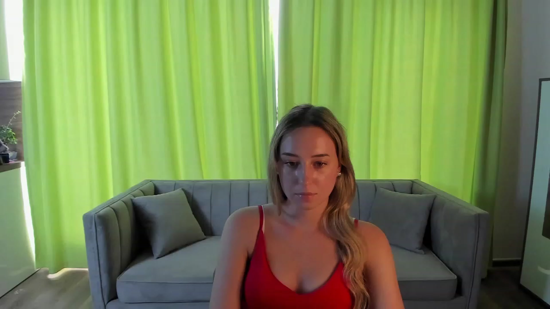 Gallery image thumbnail from Rachel_Bell's myfreecams stream on, 08/29/2023, 11:01 image 16 of 20