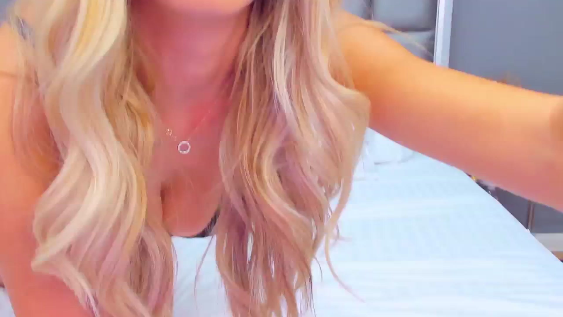 Gallery image thumbnail from Rachel_Quinn's myfreecams stream on, 11/29/2024, 11:49 image 15 of 20