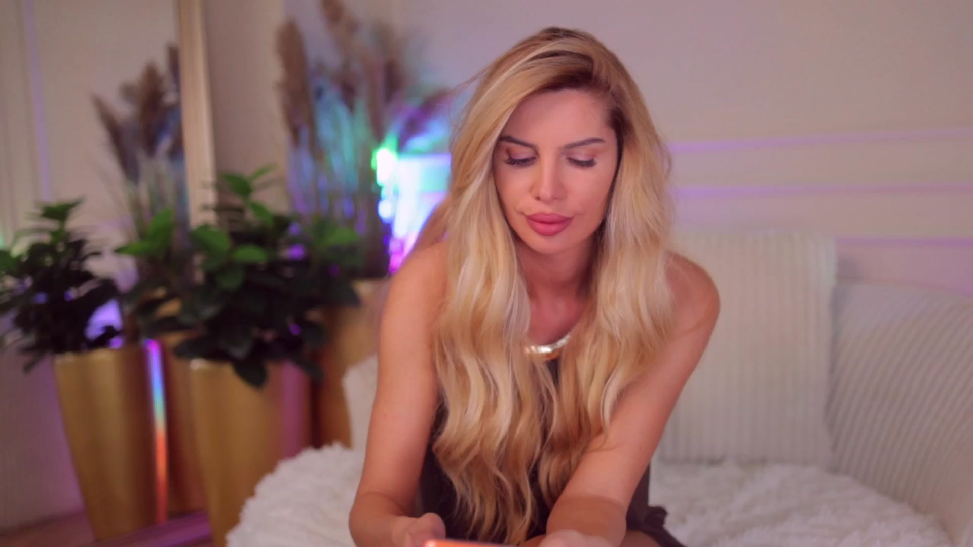 Gallery image thumbnail from Rachel_Quinn's myfreecams stream on, 03/25/2026, 11:49 image 11 of 20