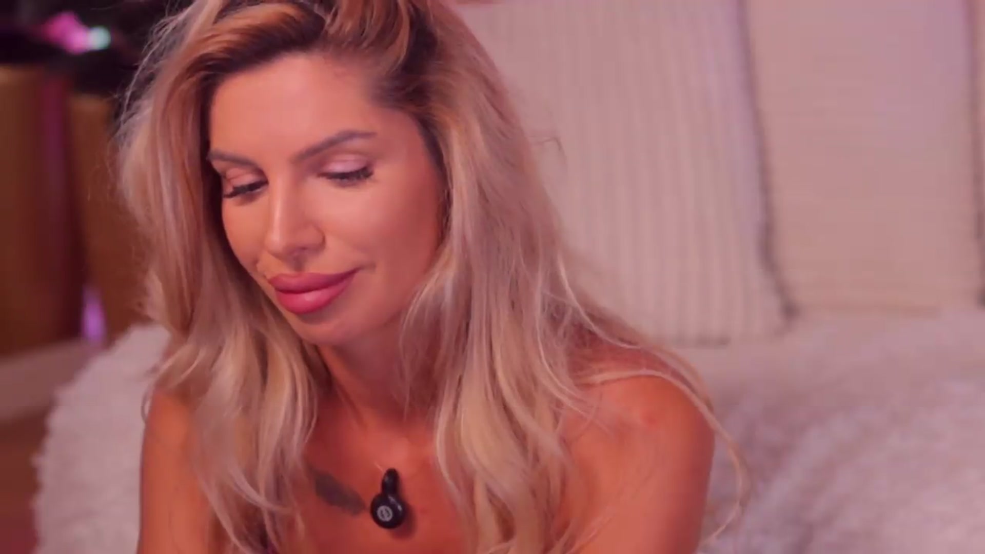 Gallery image thumbnail from Rachel_Quinn's myfreecams stream on, 09/10/2026, 08:01 image 13 of 20