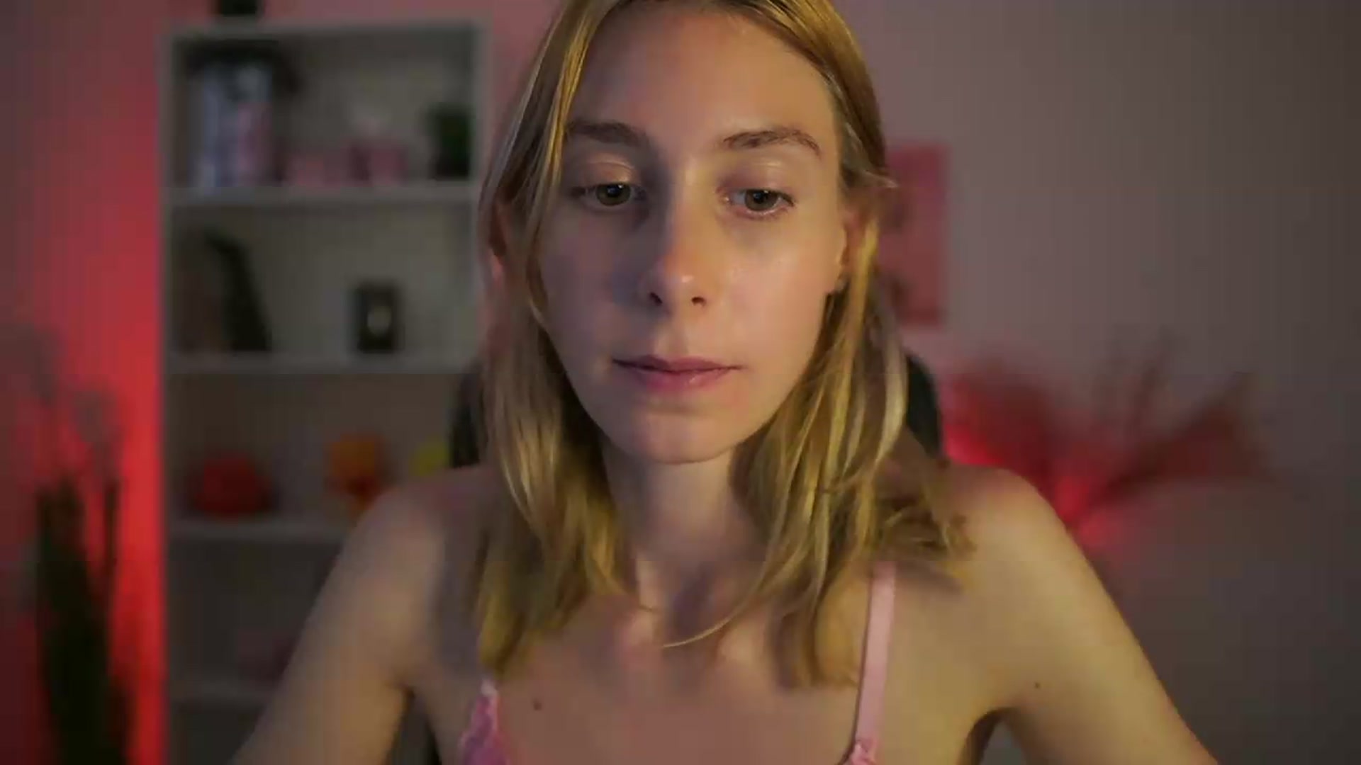 Gallery image thumbnail from Rachelmorrene's myfreecams stream on, 07/19/2026, 12:42 image 12 of 20