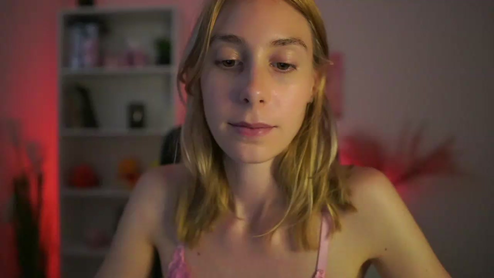 Gallery image thumbnail from Rachelmorrene's myfreecams stream on, 07/19/2026, 12:42 image 13 of 20