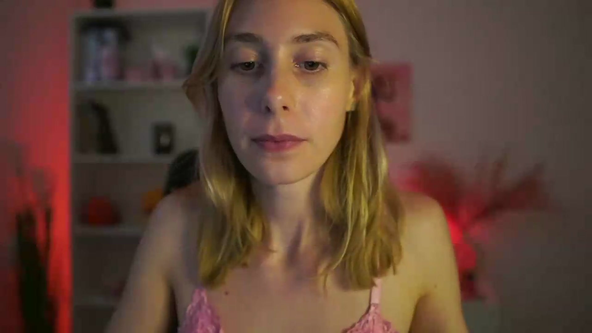 Gallery image thumbnail from Rachelmorrene's myfreecams stream on, 07/19/2026, 12:42 image 15 of 20