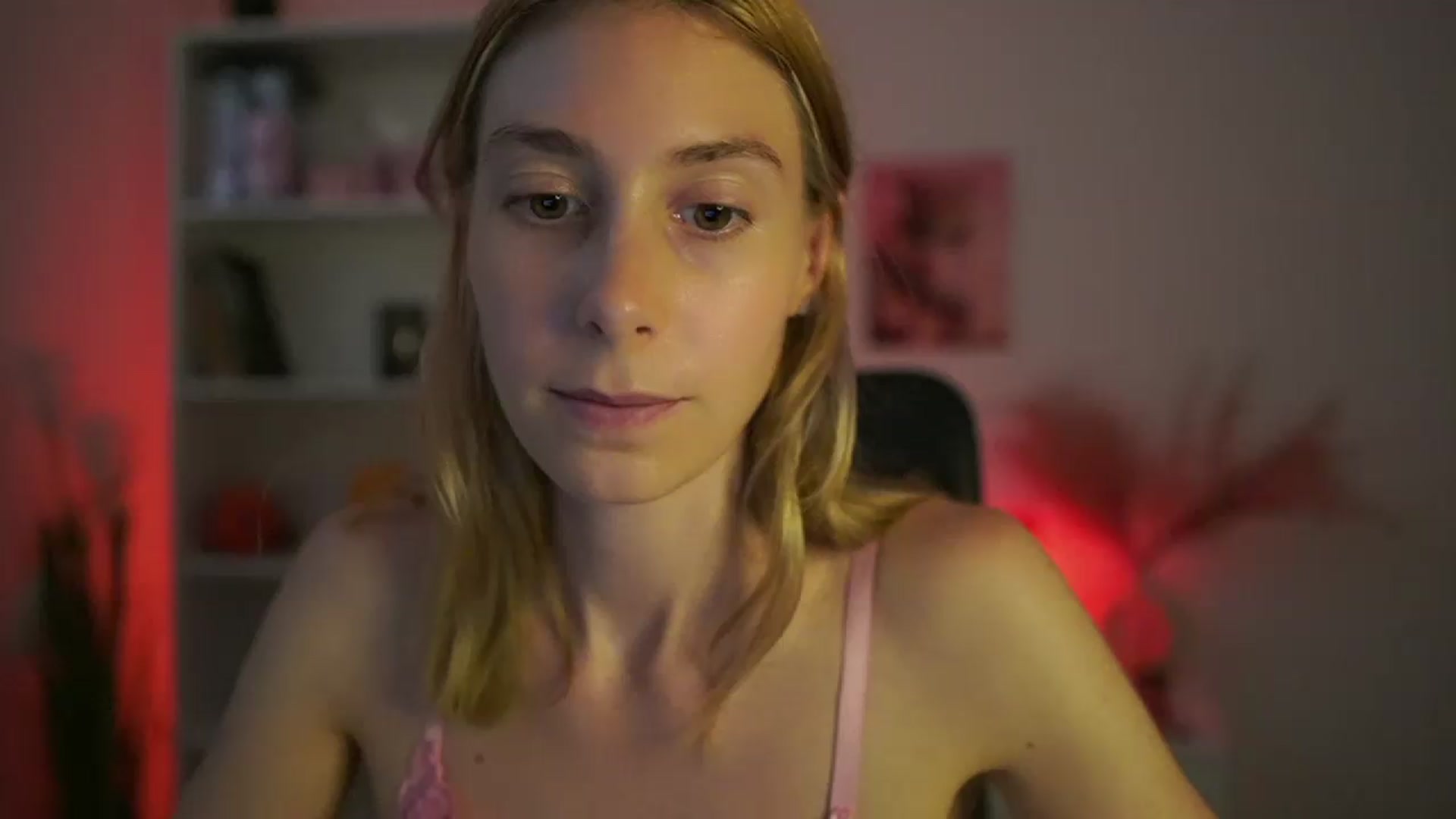 Gallery image thumbnail from Rachelmorrene's myfreecams stream on, 07/19/2026, 12:42 image 8 of 20