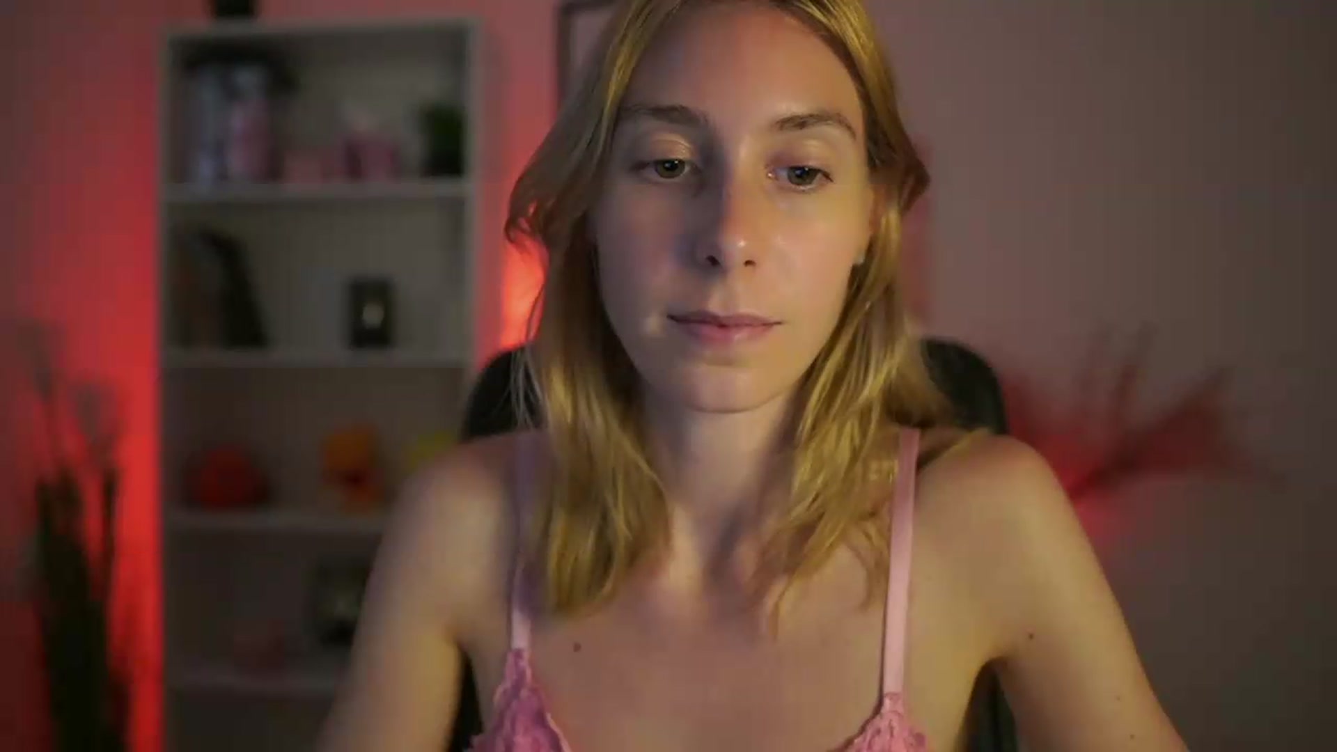 Gallery image thumbnail from Rachelmorrene's myfreecams stream on, 07/19/2026, 13:02 image 18 of 20