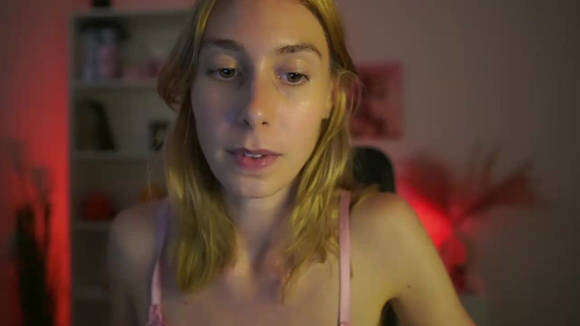 Gallery image thumbnail from Rachelmorrene's myfreecams stream on, 07/19/2026, 13:02 image 8 of 20