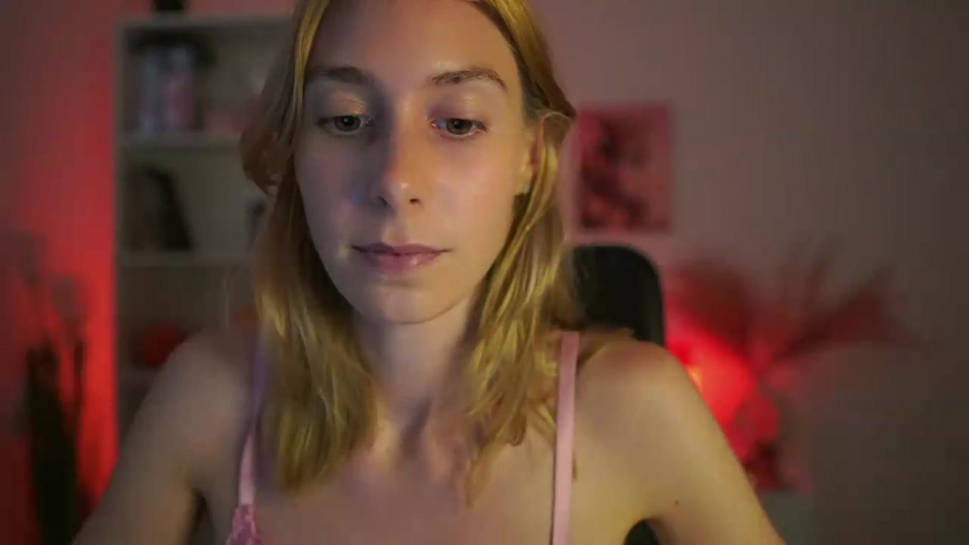 Gallery image thumbnail from Rachelmorrene's myfreecams stream on, 07/19/2026, 13:02 image 13 of 20