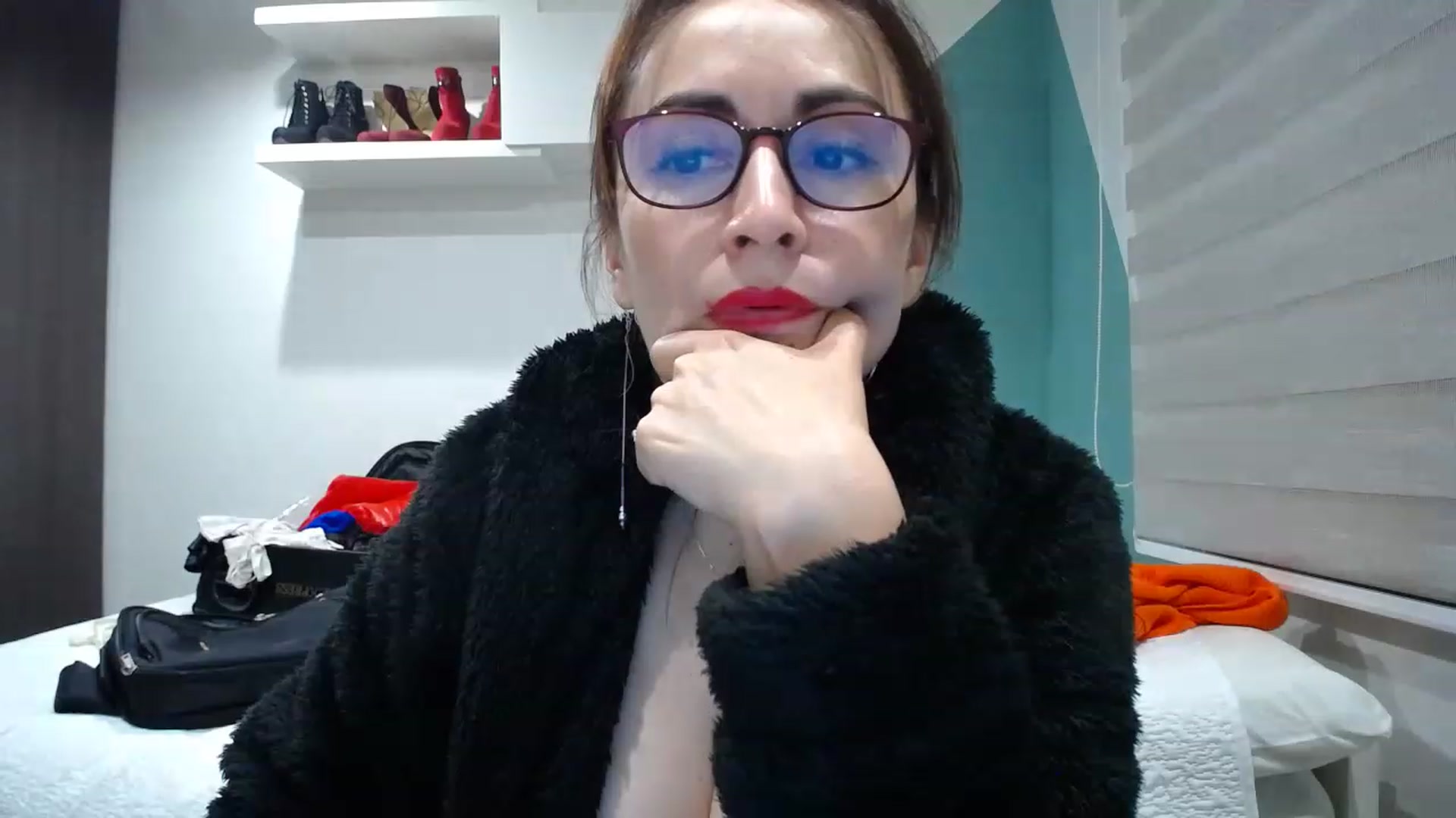 Gallery image thumbnail from Rachelsensual's myfreecams stream on, 11/18/2022, 03:54 image 2 of 20