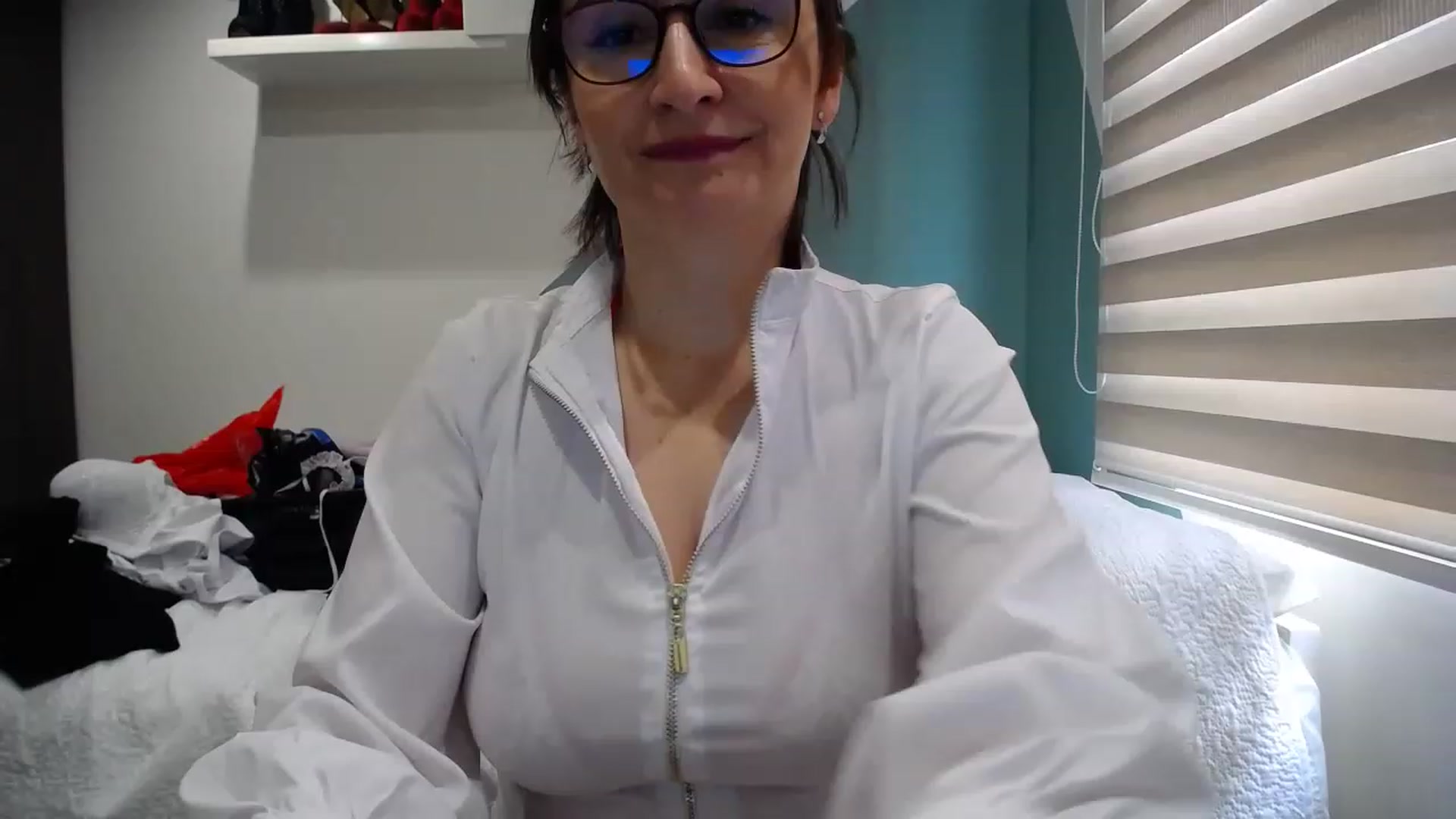 Gallery image thumbnail from Rachelsensual's myfreecams stream on, 11/21/2022, 21:45 image 18 of 20