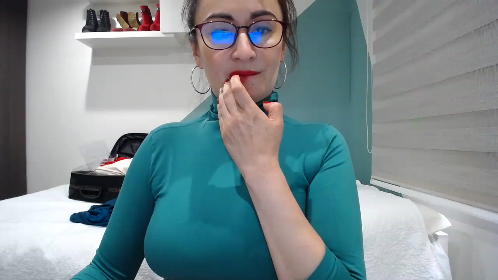 Gallery image thumbnail from Rachelsensual's myfreecams stream on, 11/23/2022, 22:25 image 13 of 20