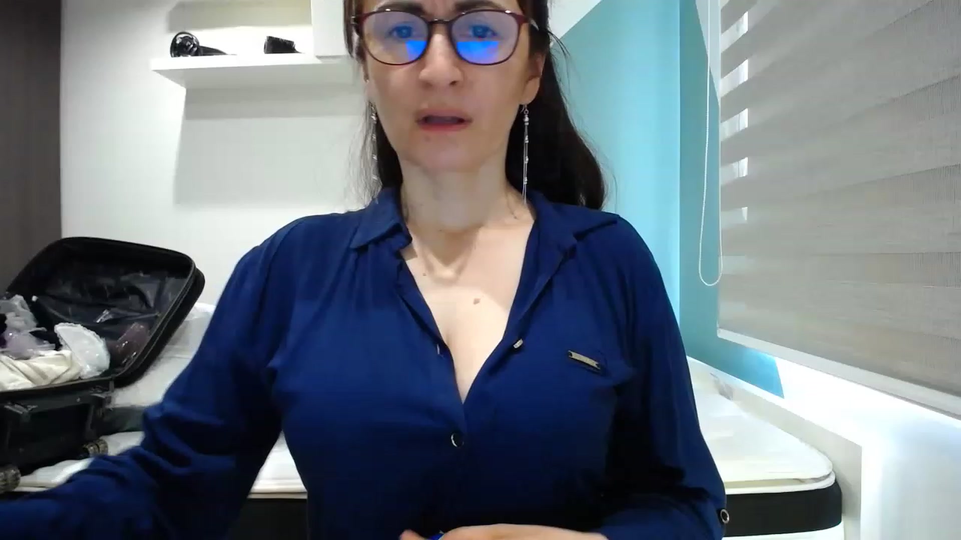 Gallery image thumbnail from Rachelsensual's myfreecams stream on, 12/26/2022, 15:15 image 7 of 20