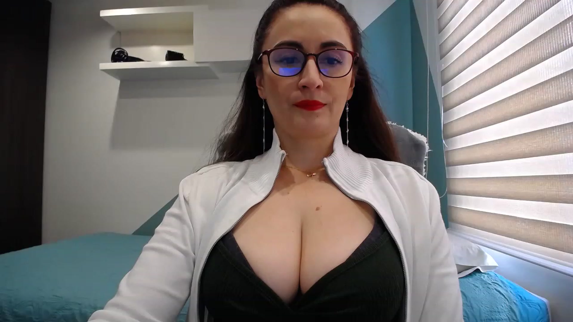 Gallery image thumbnail from Rachelsensual's myfreecams stream on, 12/26/2022, 20:02 image 2 of 20