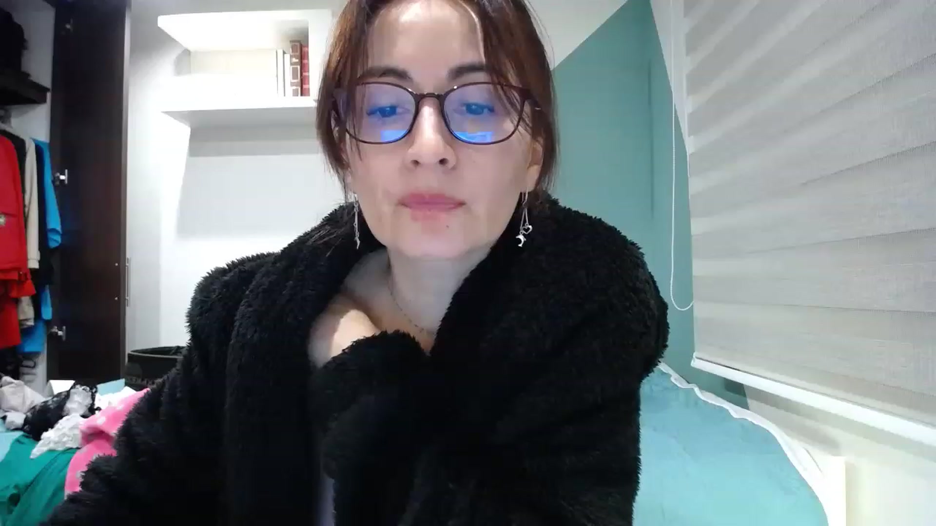 Gallery image thumbnail from Rachelsensual's myfreecams stream on, 12/29/2022, 01:55 image 17 of 20