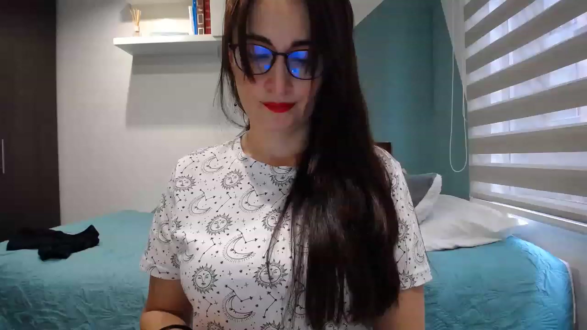 Gallery image thumbnail from Rachelsensual's myfreecams stream on, 12/31/2022, 21:05 image 1 of 20