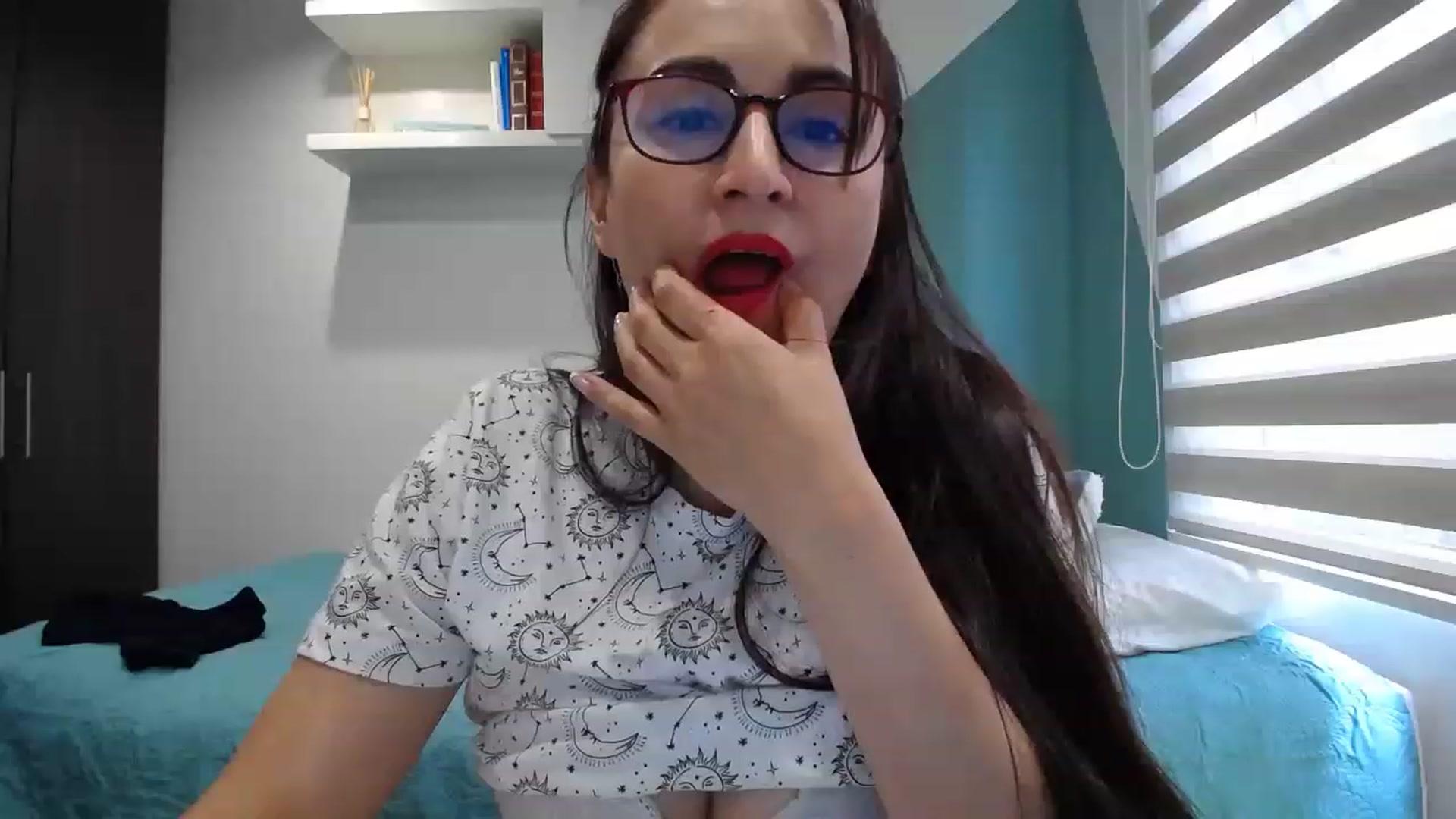 Gallery image thumbnail from Rachelsensual's myfreecams stream on, 12/31/2022, 21:05 image 11 of 20