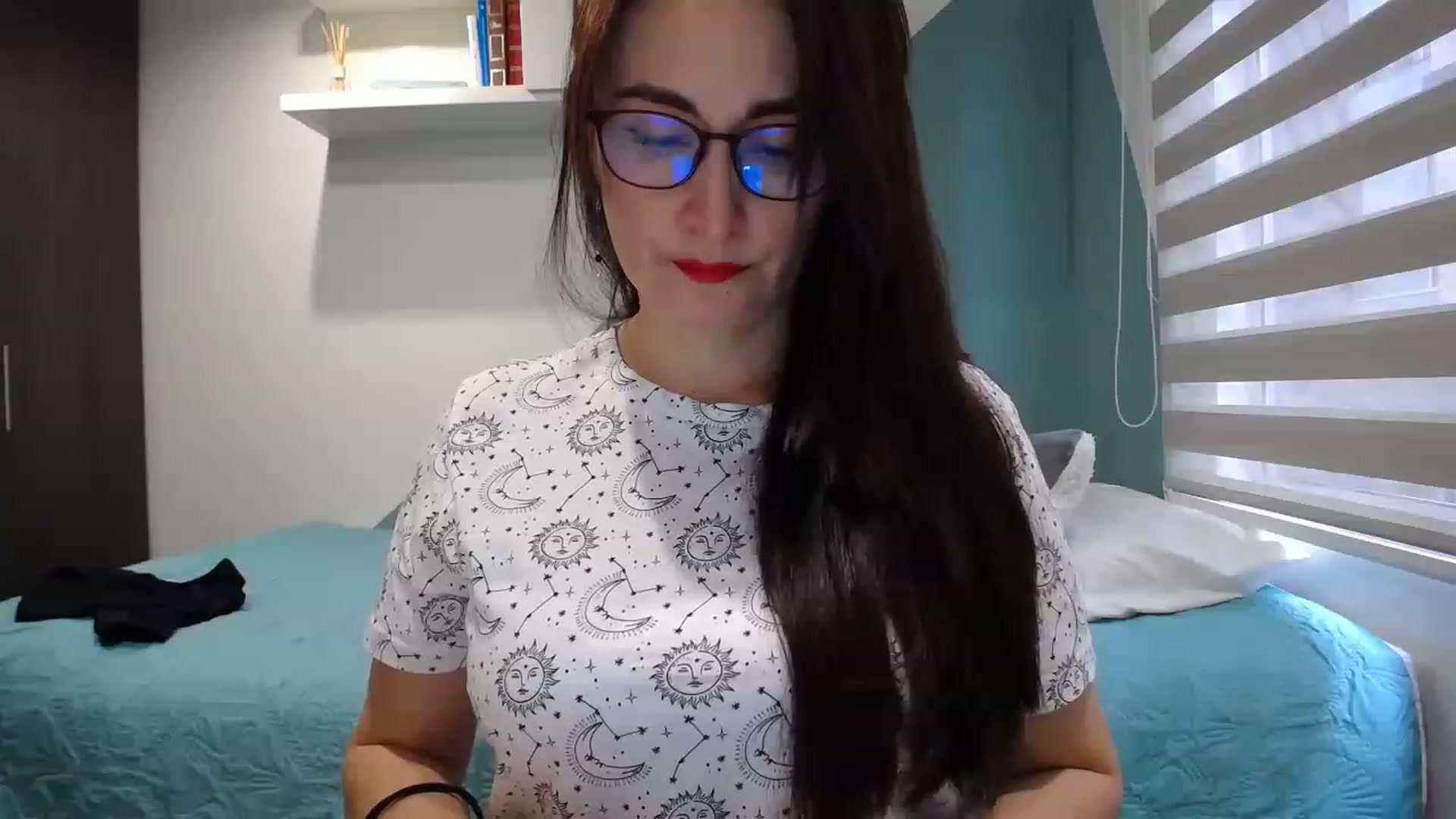 Gallery image thumbnail from Rachelsensual's myfreecams stream on, 12/31/2022, 21:05 image 2 of 20