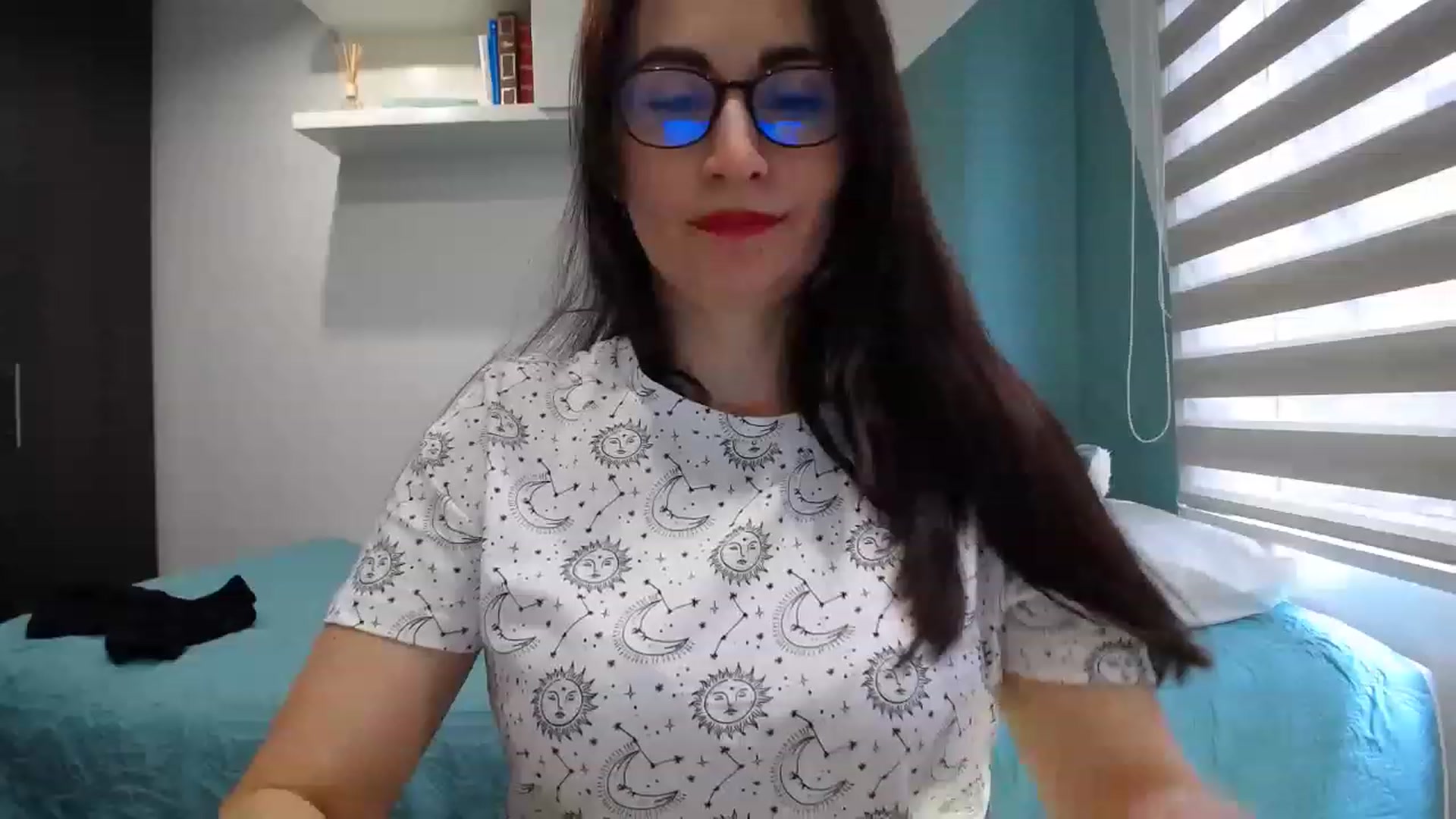 Gallery image thumbnail from Rachelsensual's myfreecams stream on, 12/31/2022, 21:05 image 9 of 20