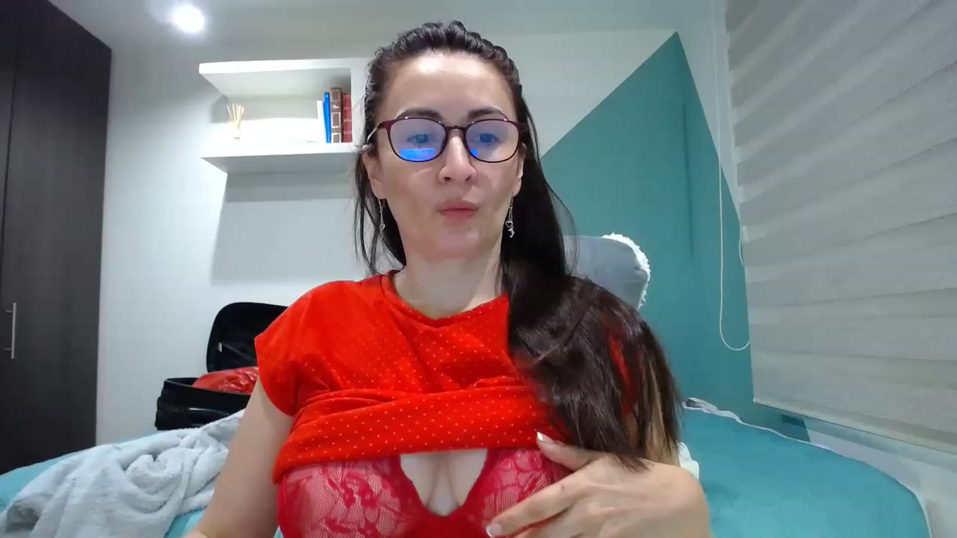 Gallery image thumbnail from Rachelsensual's myfreecams stream on, 01/01/2023, 20:53 image 5 of 20