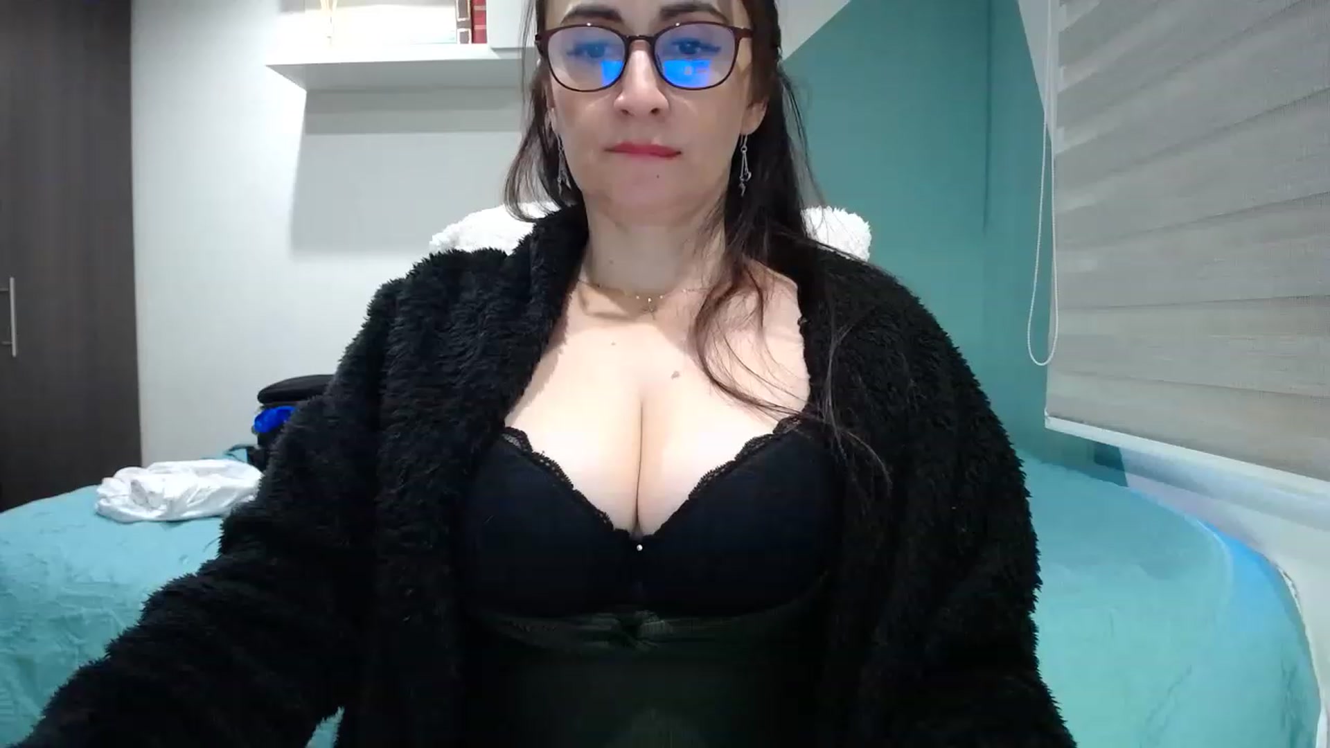Gallery image thumbnail from Rachelsensual's myfreecams stream on, 01/29/2023, 23:17 image 3 of 20