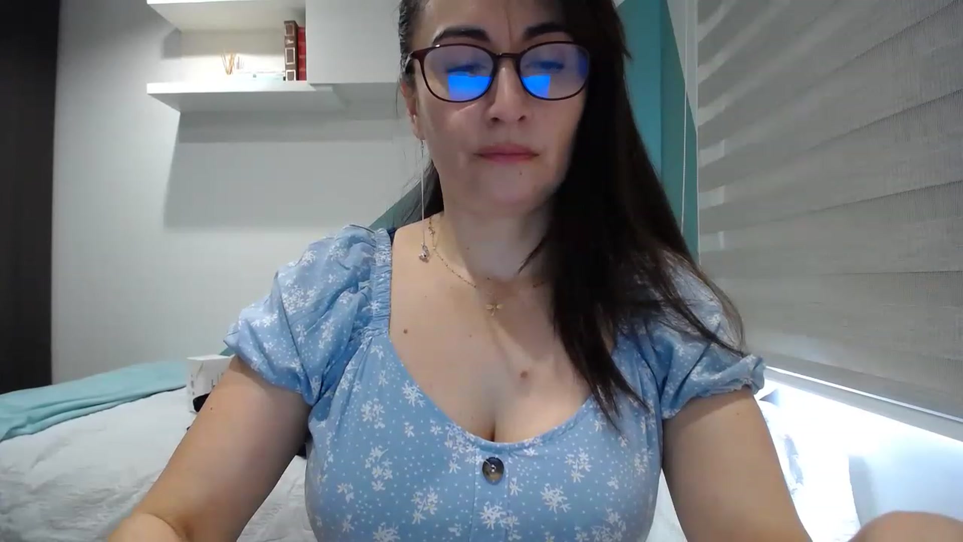 Gallery image thumbnail from Rachelsensual's myfreecams stream on, 04/01/2023, 18:00 image 10 of 20