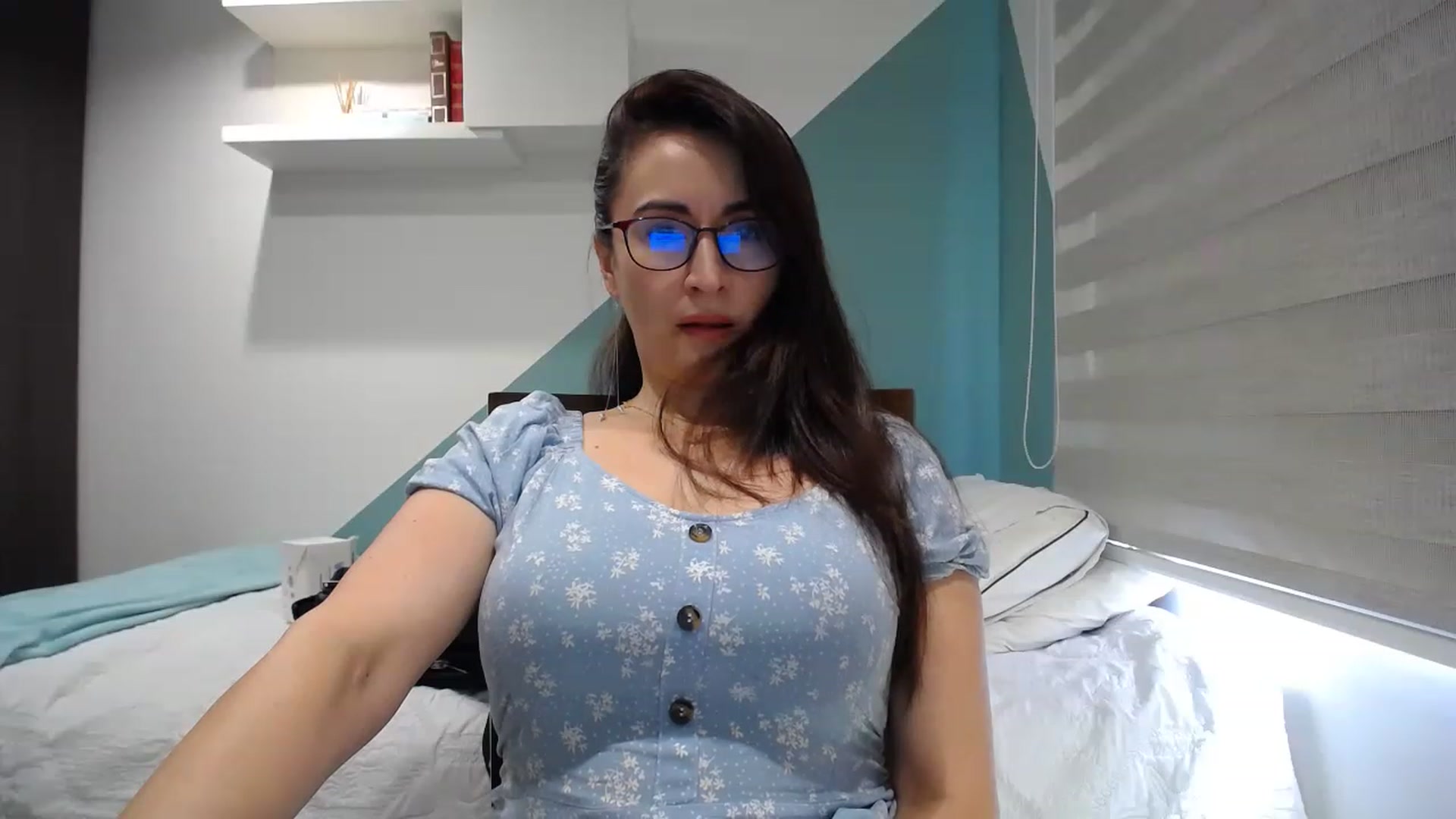 Gallery image thumbnail from Rachelsensual's myfreecams stream on, 04/01/2023, 18:00 image 15 of 20