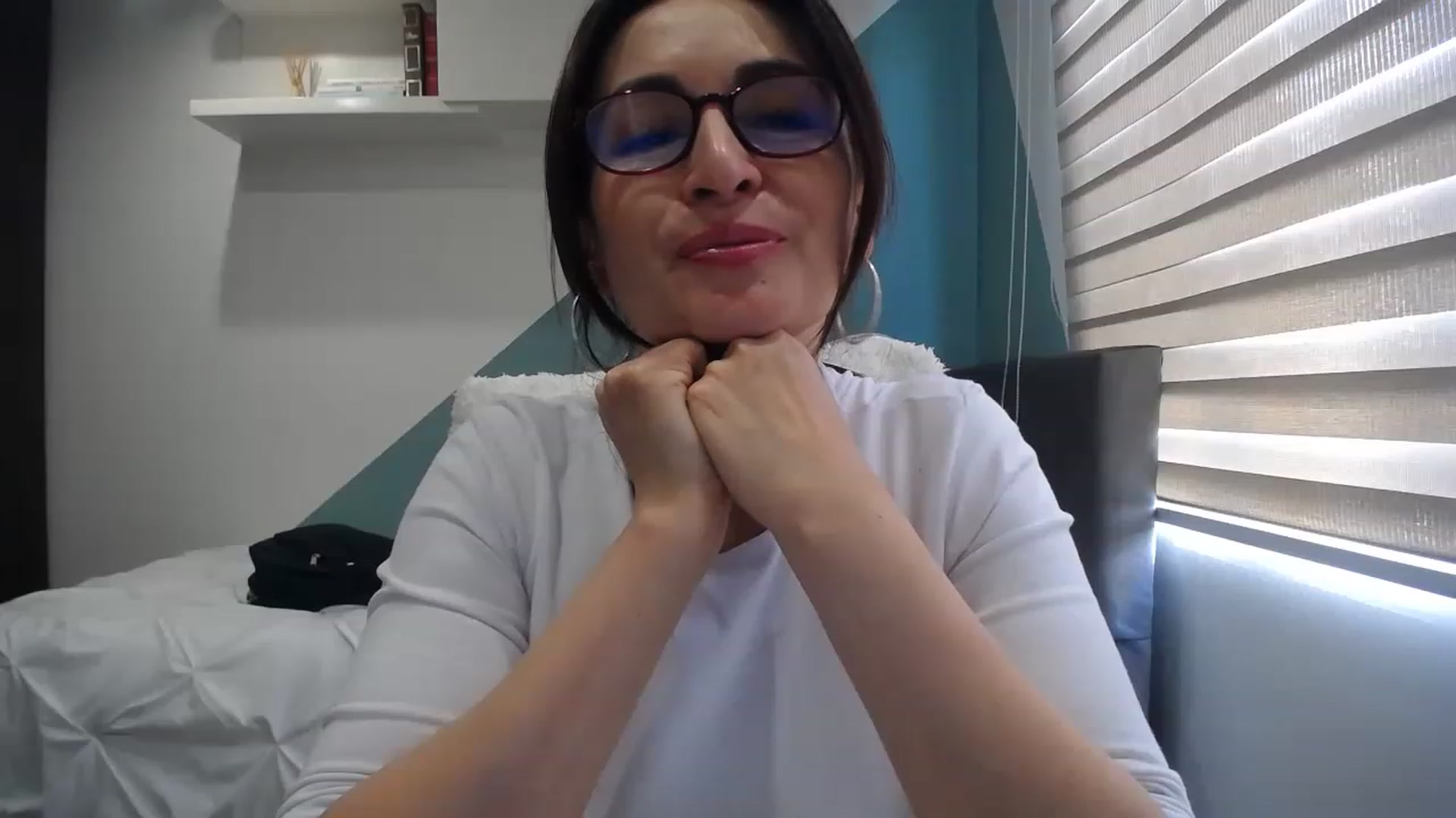 Gallery image thumbnail from Rachelsensual's myfreecams stream on, 05/30/2023, 20:52 image 4 of 20