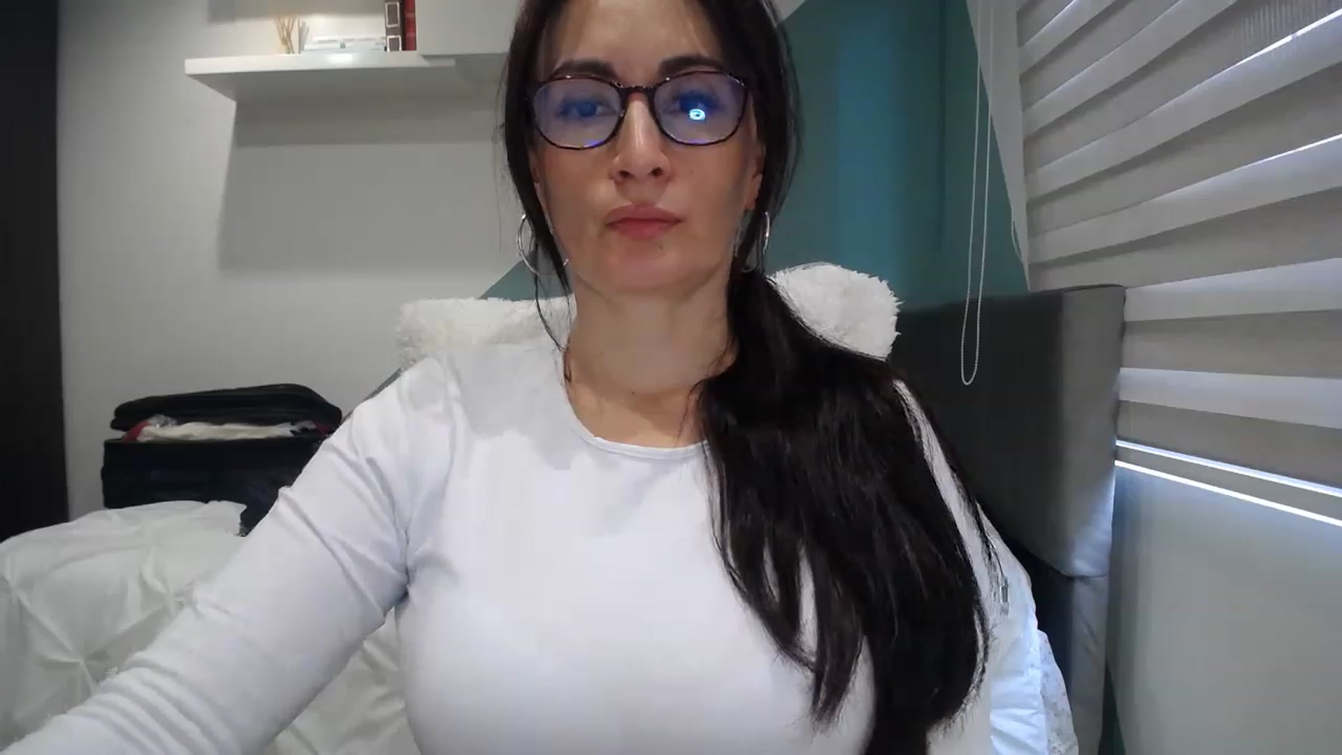 Gallery image thumbnail from Rachelsensual's myfreecams stream on, 05/30/2023, 22:24 image 11 of 20
