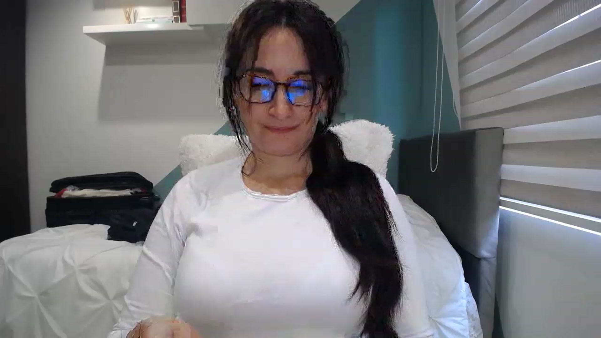Gallery image thumbnail from Rachelsensual's myfreecams stream on, 05/30/2023, 22:24 image 8 of 20