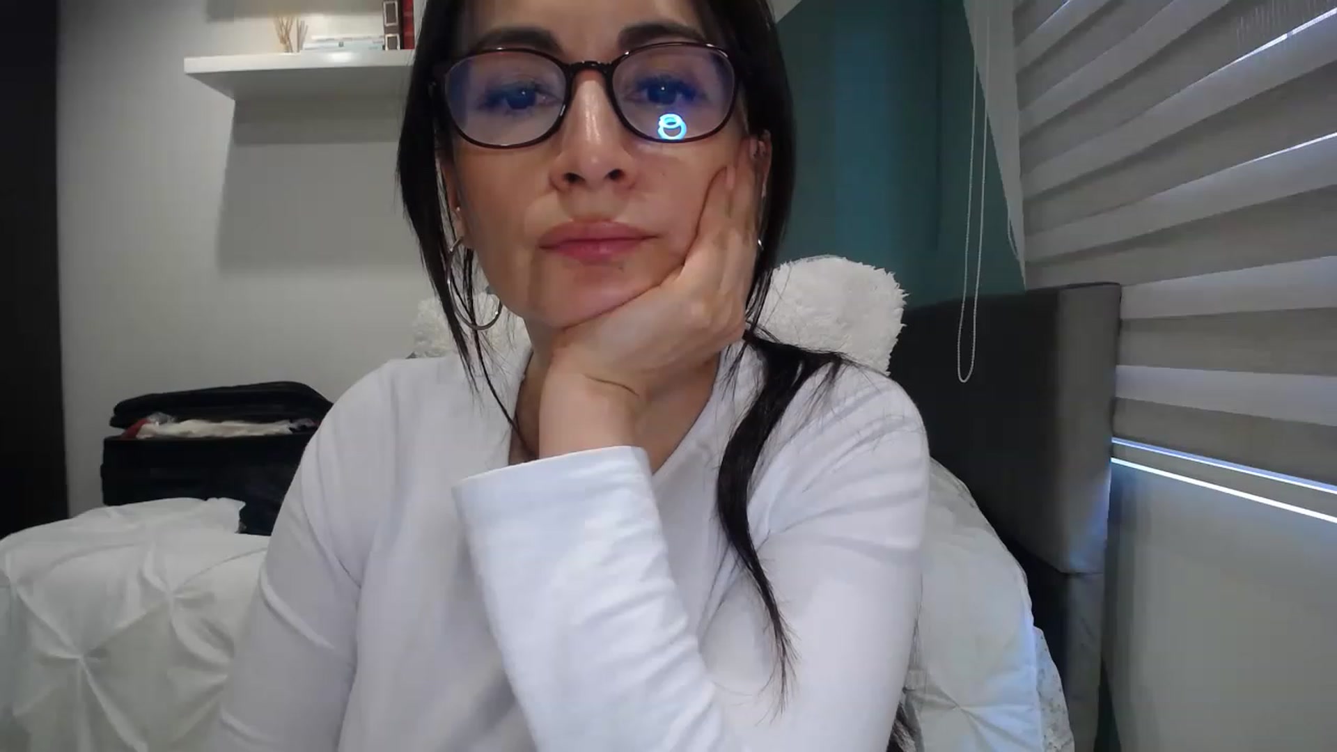 Gallery image thumbnail from Rachelsensual's myfreecams stream on, 05/30/2023, 22:24 image 18 of 20