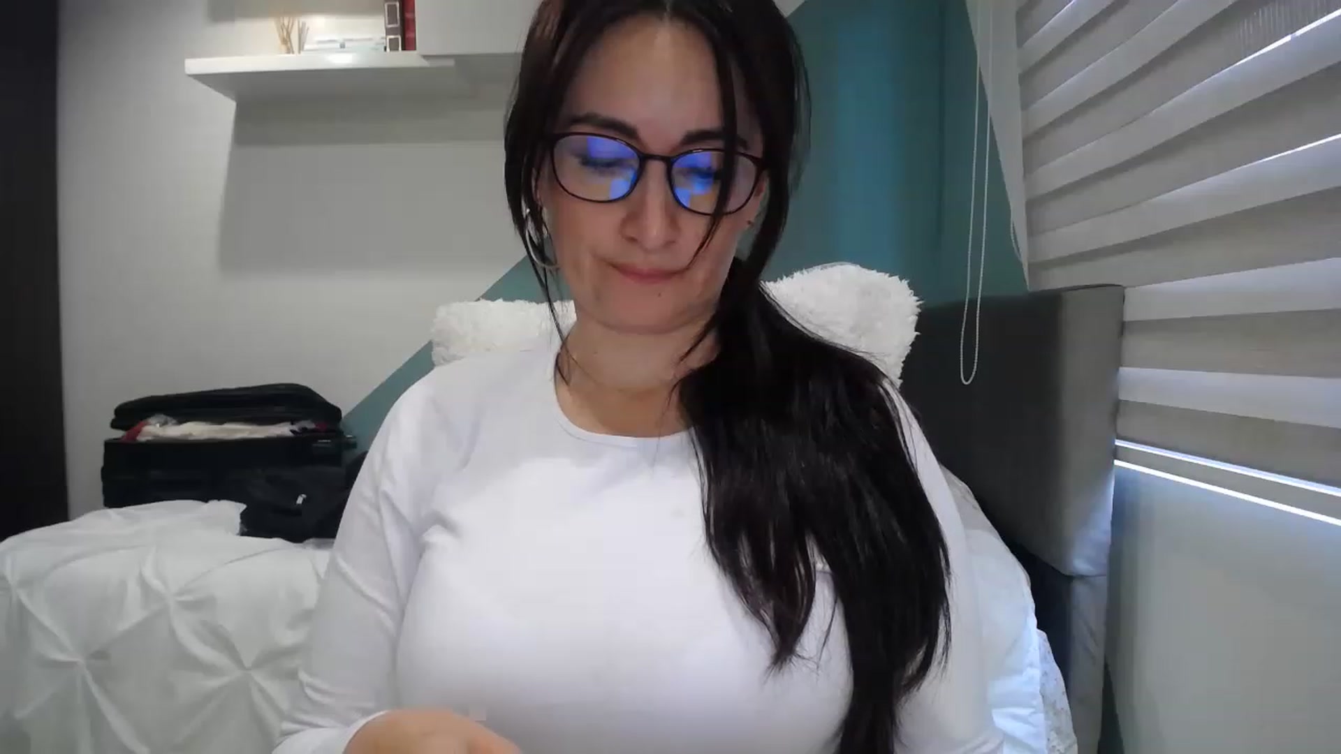 Gallery image thumbnail from Rachelsensual's myfreecams stream on, 05/30/2023, 22:24 image 12 of 20