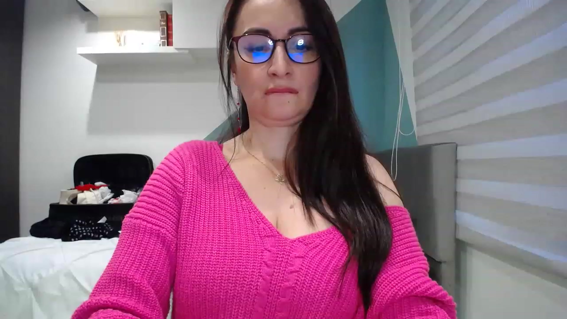 Gallery image thumbnail from Rachelsensual's myfreecams stream on, 06/12/2023, 23:28 image 4 of 20