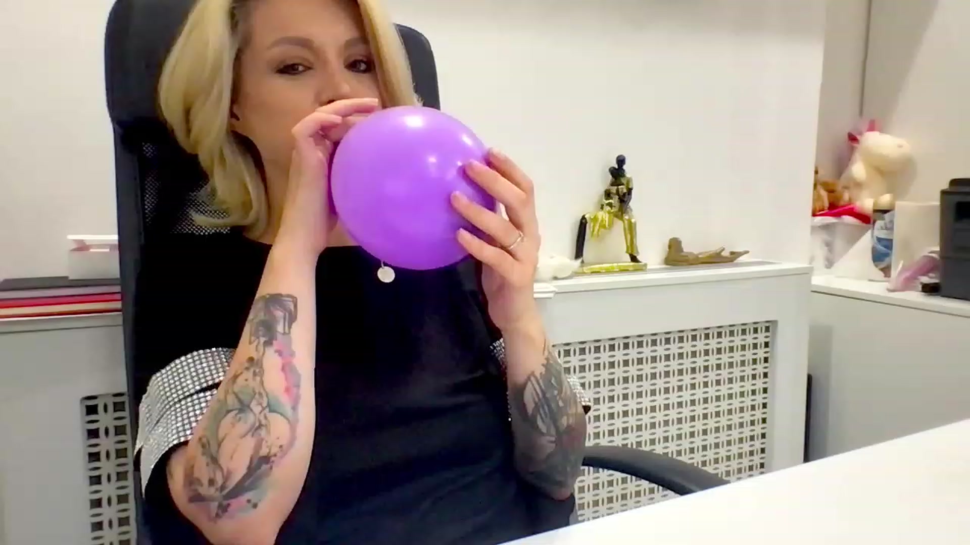 Gallery image thumbnail from Racy_D's myfreecams stream on, 07/26/2023, 11:11 image 12 of 20