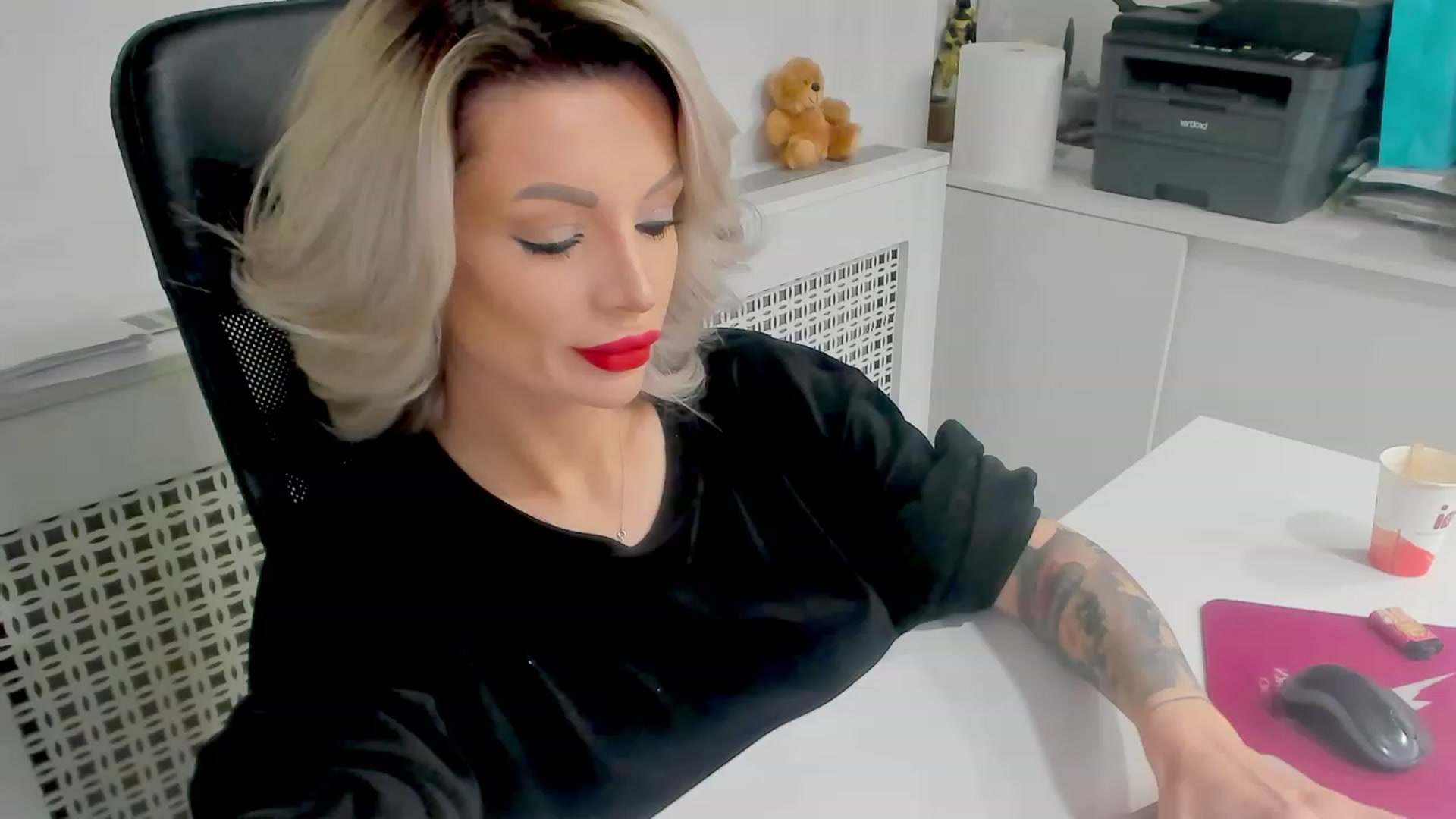 Gallery image thumbnail from Racy_D's myfreecams stream on, 12/15/2023, 10:39 image 9 of 20