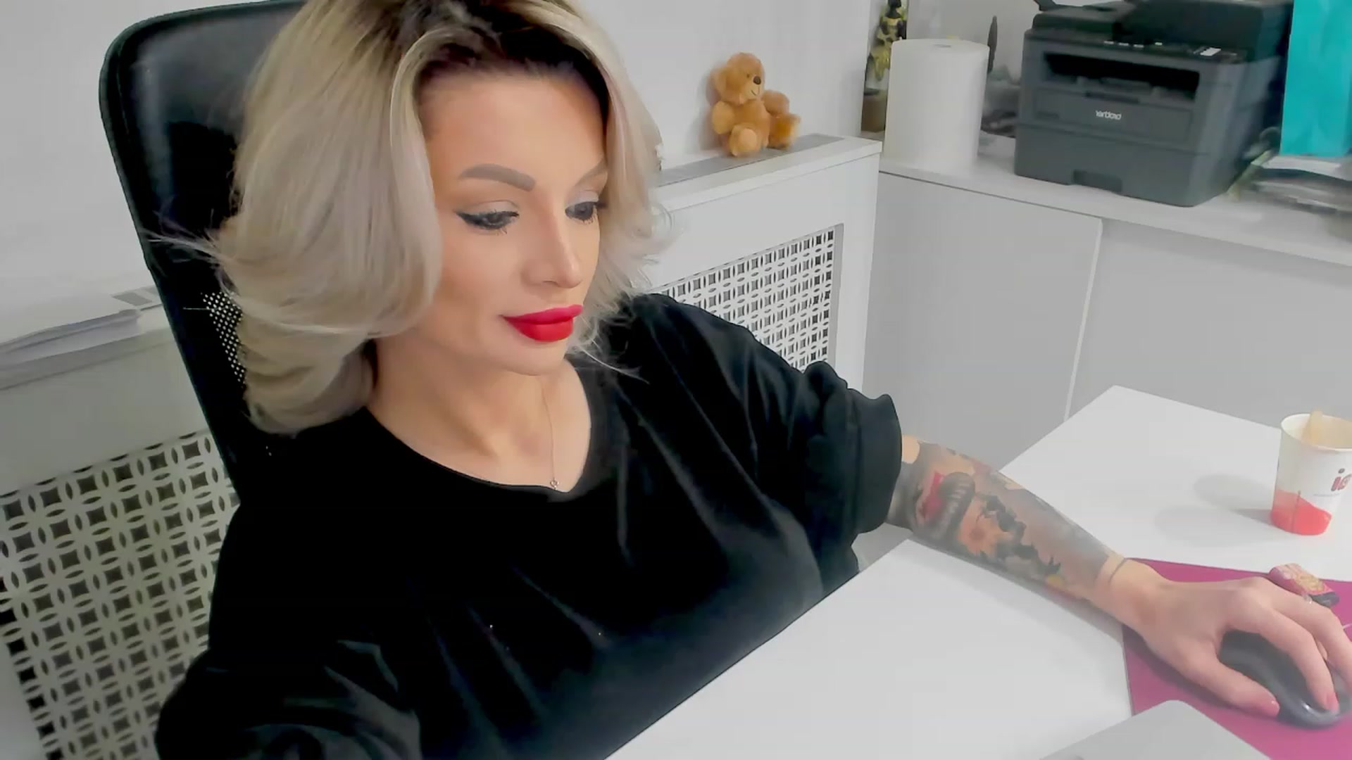 Gallery image thumbnail from Racy_D's myfreecams stream on, 12/15/2023, 10:39 image 10 of 20