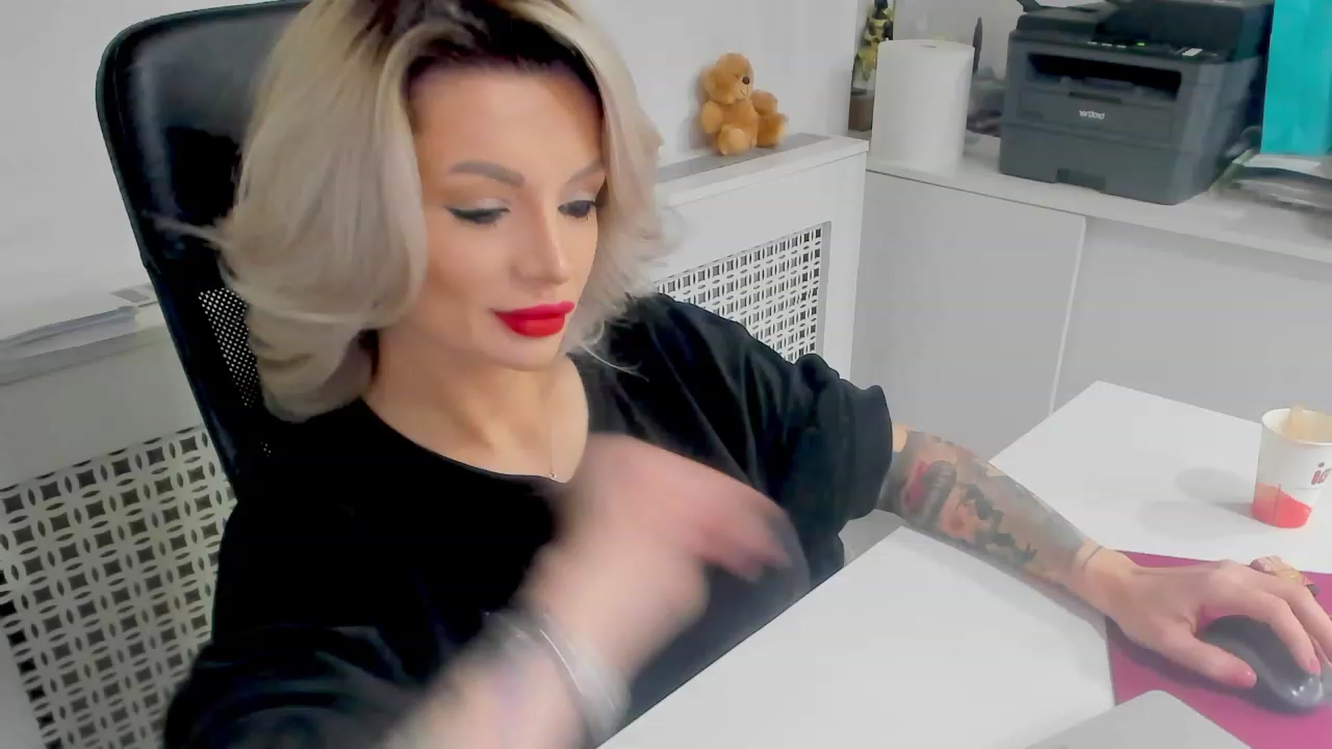 Gallery image thumbnail from Racy_D's myfreecams stream on, 12/15/2023, 10:39 image 11 of 20