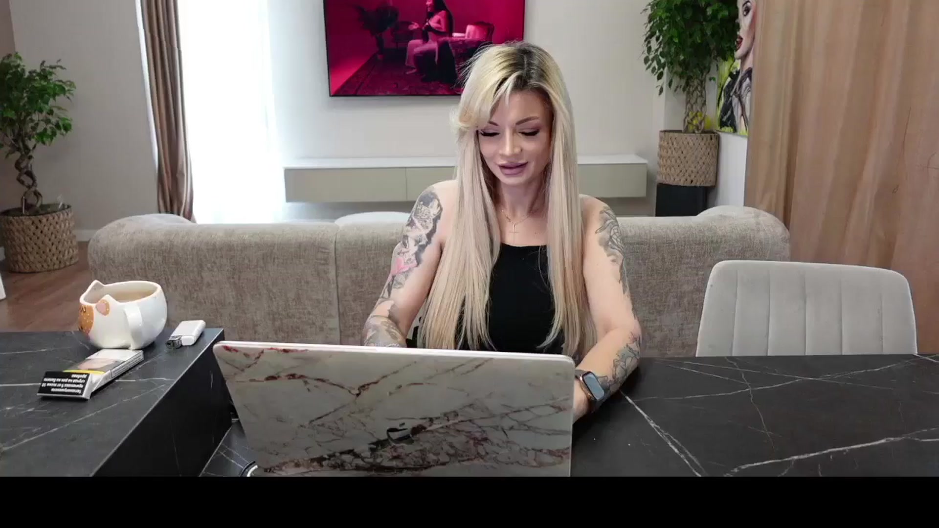 Gallery image thumbnail from Racy_D's myfreecams stream on, 05/26/2025, 07:09 image 9 of 20