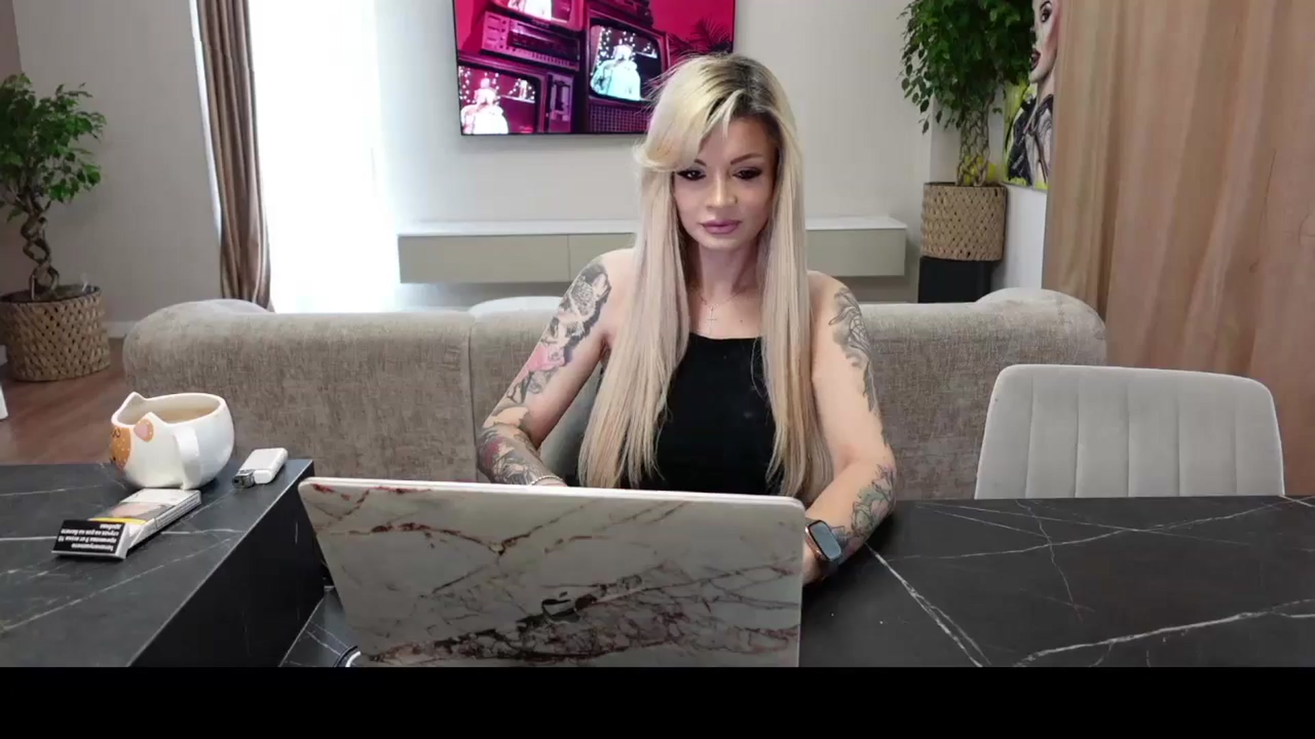 Gallery image thumbnail from Racy_D's myfreecams stream on, 05/26/2025, 07:09 image 6 of 20