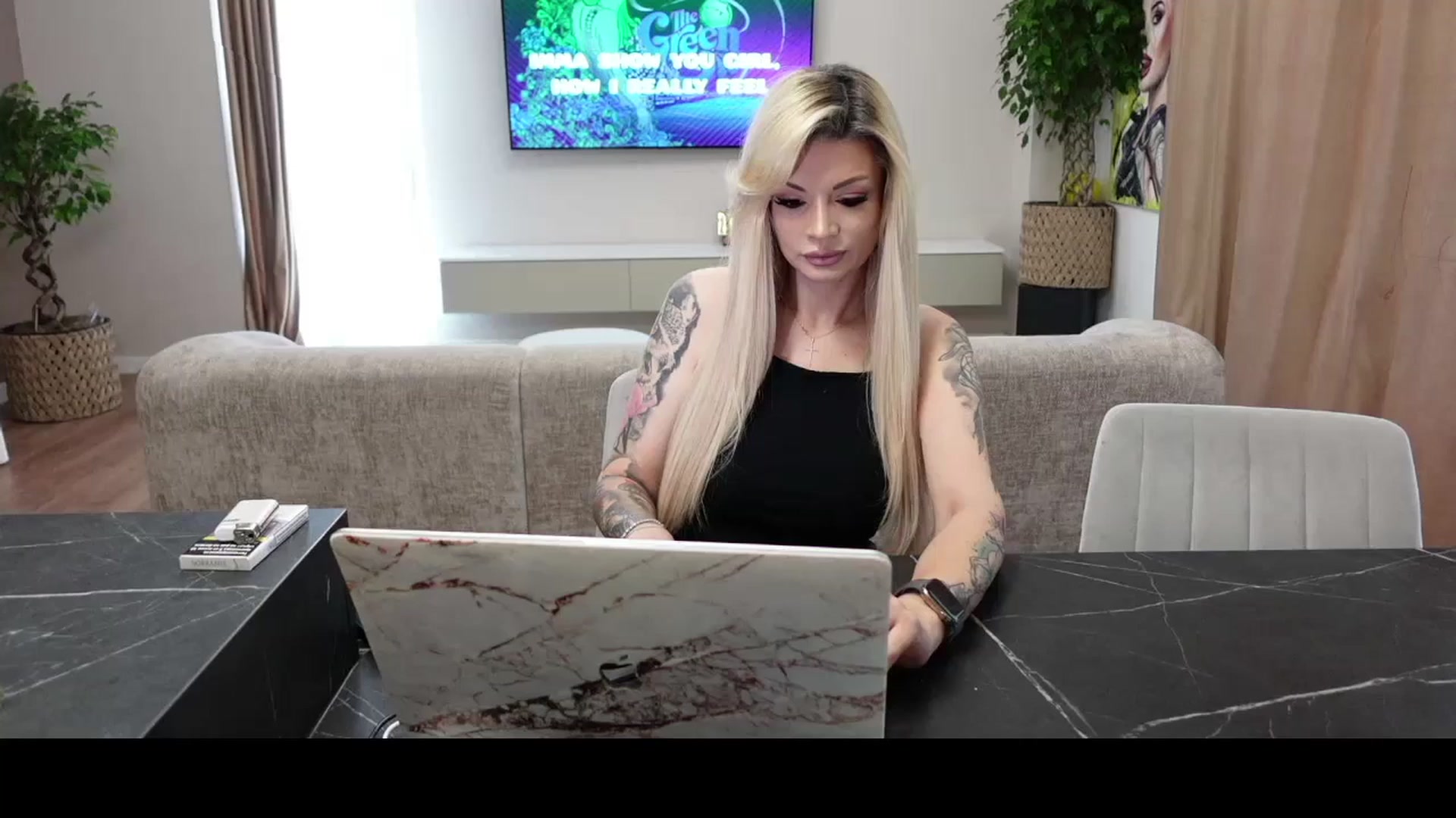 Gallery image thumbnail from Racy_D's myfreecams stream on, 05/26/2025, 07:09 image 1 of 20