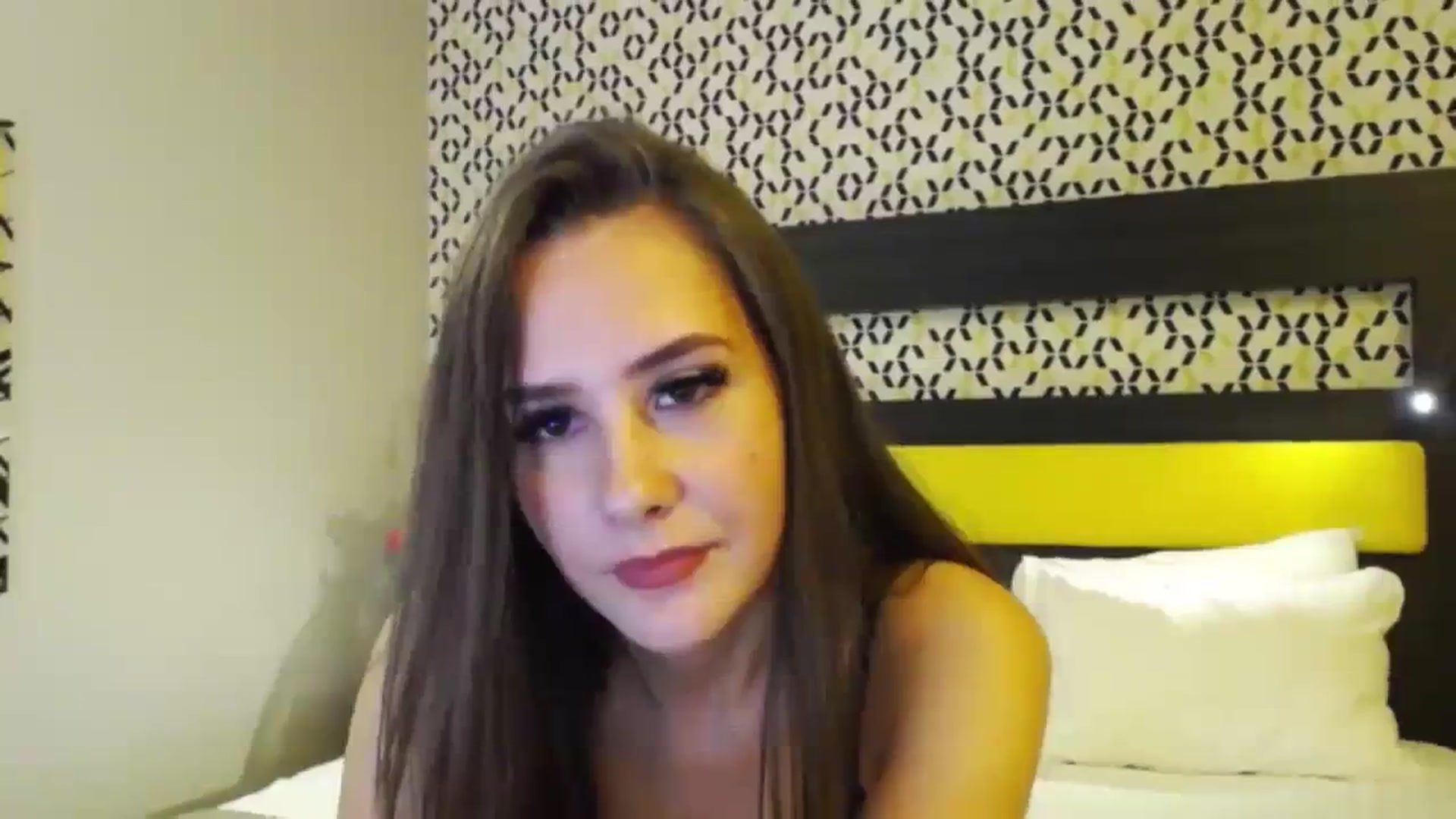 Gallery image thumbnail from RadiInParis's myfreecams stream on, 11/01/2023, 16:13 image 15 of 20