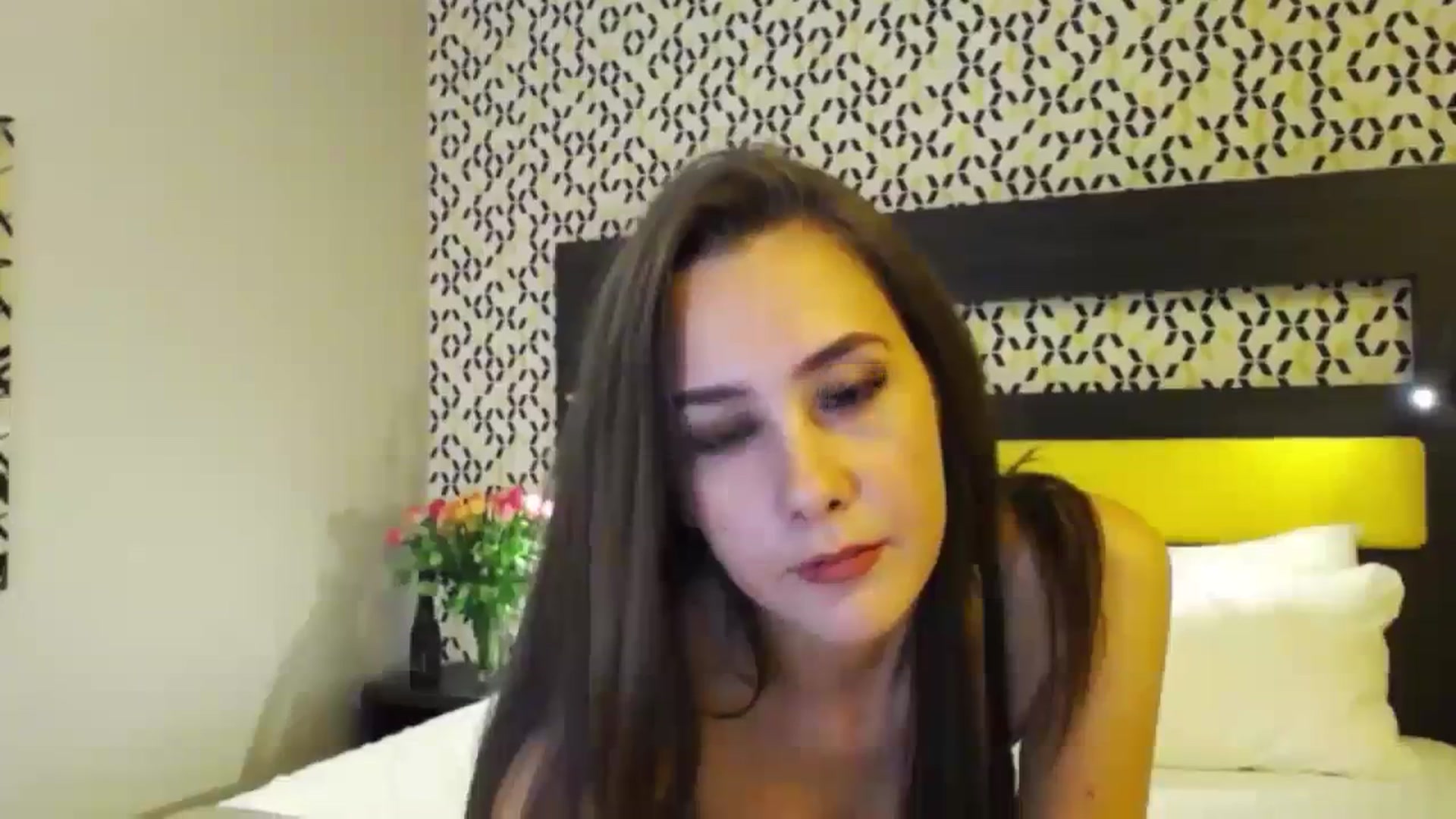 Gallery image thumbnail from RadiInParis's myfreecams stream on, 11/01/2023, 16:13 image 18 of 20