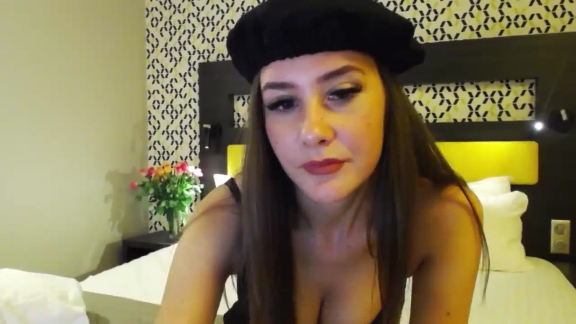 Gallery image thumbnail from RadiInParis's myfreecams stream on, 11/01/2023, 17:09 image 19 of 20