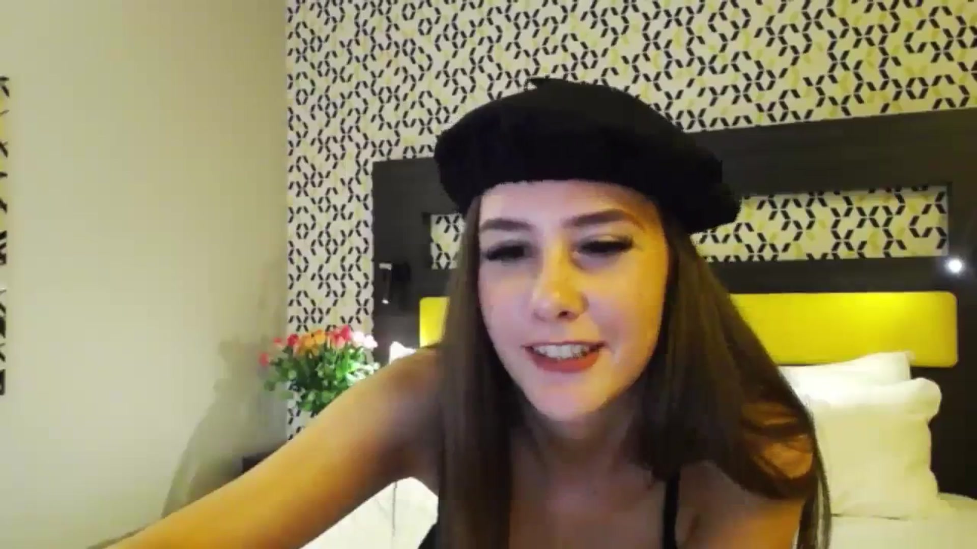 Gallery image thumbnail from RadiInParis's myfreecams stream on, 11/01/2023, 17:09 image 2 of 20