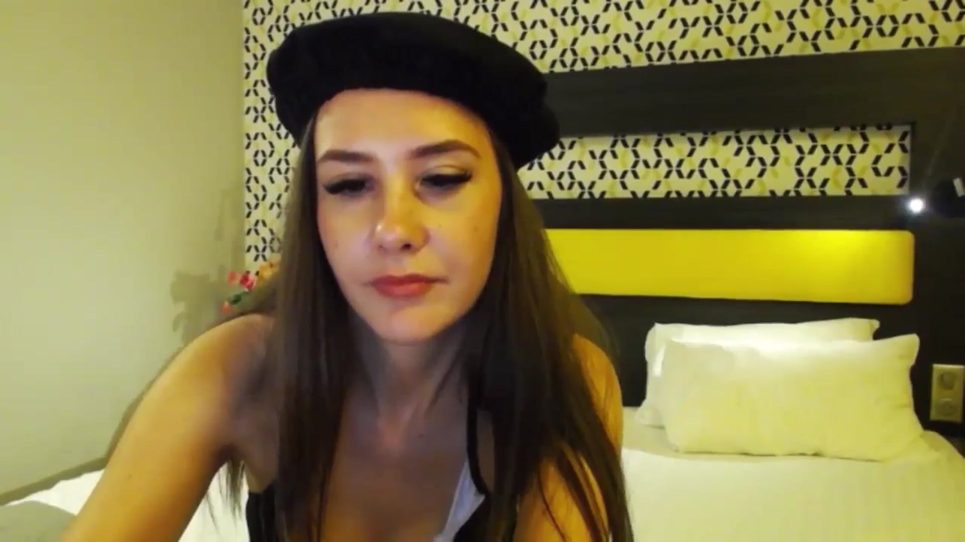 Gallery image thumbnail from RadiInParis's myfreecams stream on, 11/01/2023, 20:52 image 18 of 20