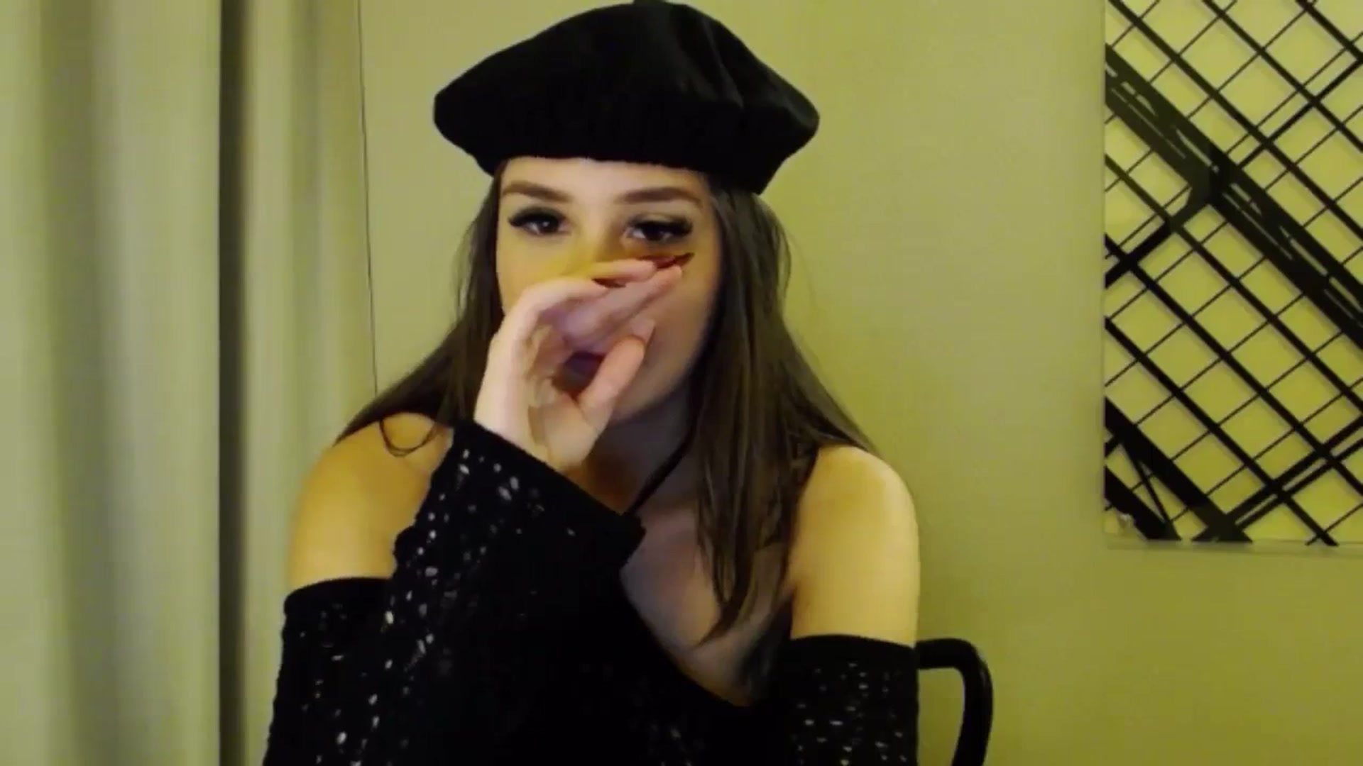 Gallery image thumbnail from RadiInParis's myfreecams stream on, 11/02/2023, 19:09 image 4 of 20