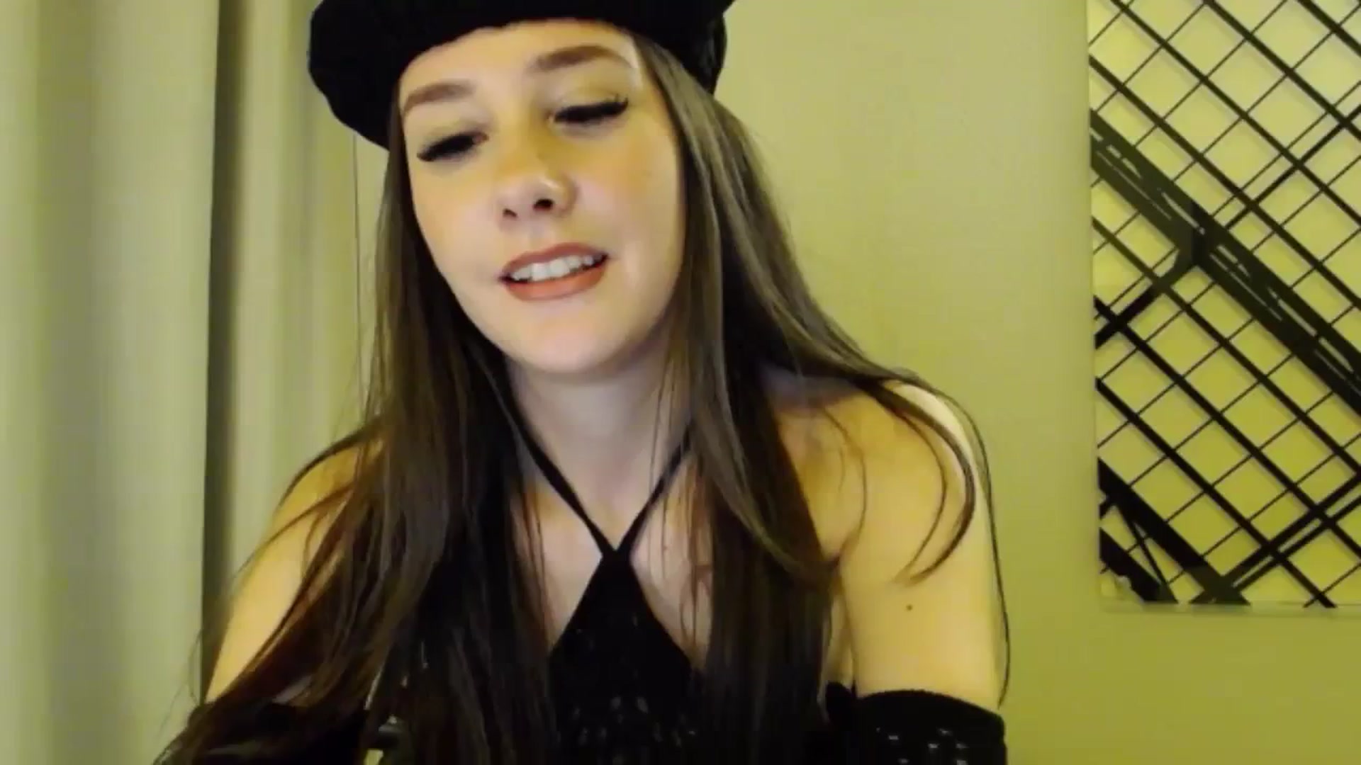 Gallery image thumbnail from RadiInParis's myfreecams stream on, 11/02/2023, 20:14 image 12 of 20