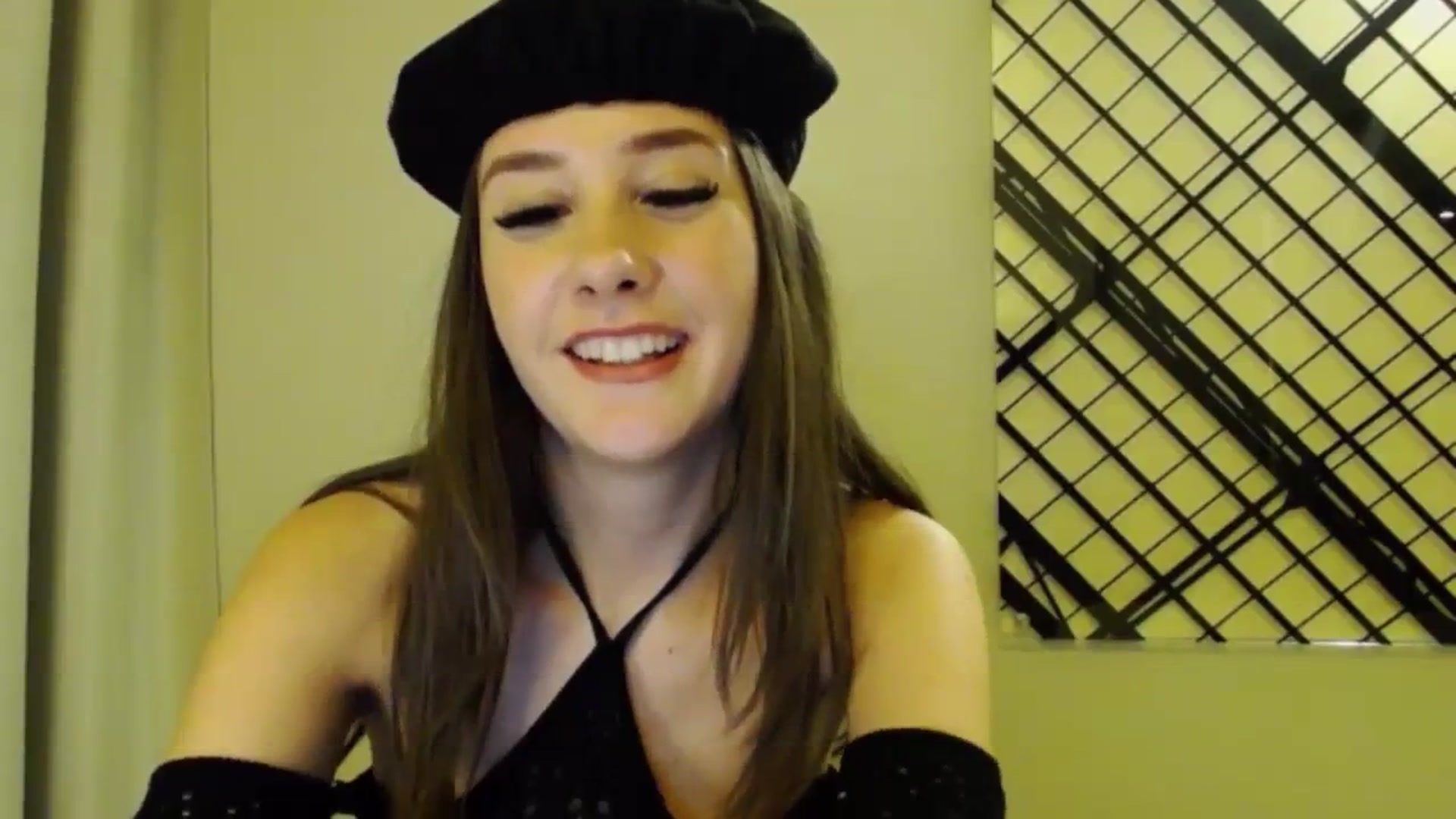 Gallery image thumbnail from RadiInParis's myfreecams stream on, 11/02/2023, 20:39 image 4 of 20