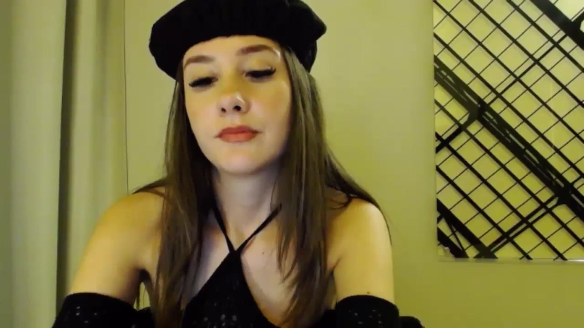 Gallery image thumbnail from RadiInParis's myfreecams stream on, 11/02/2023, 20:39 image 5 of 20