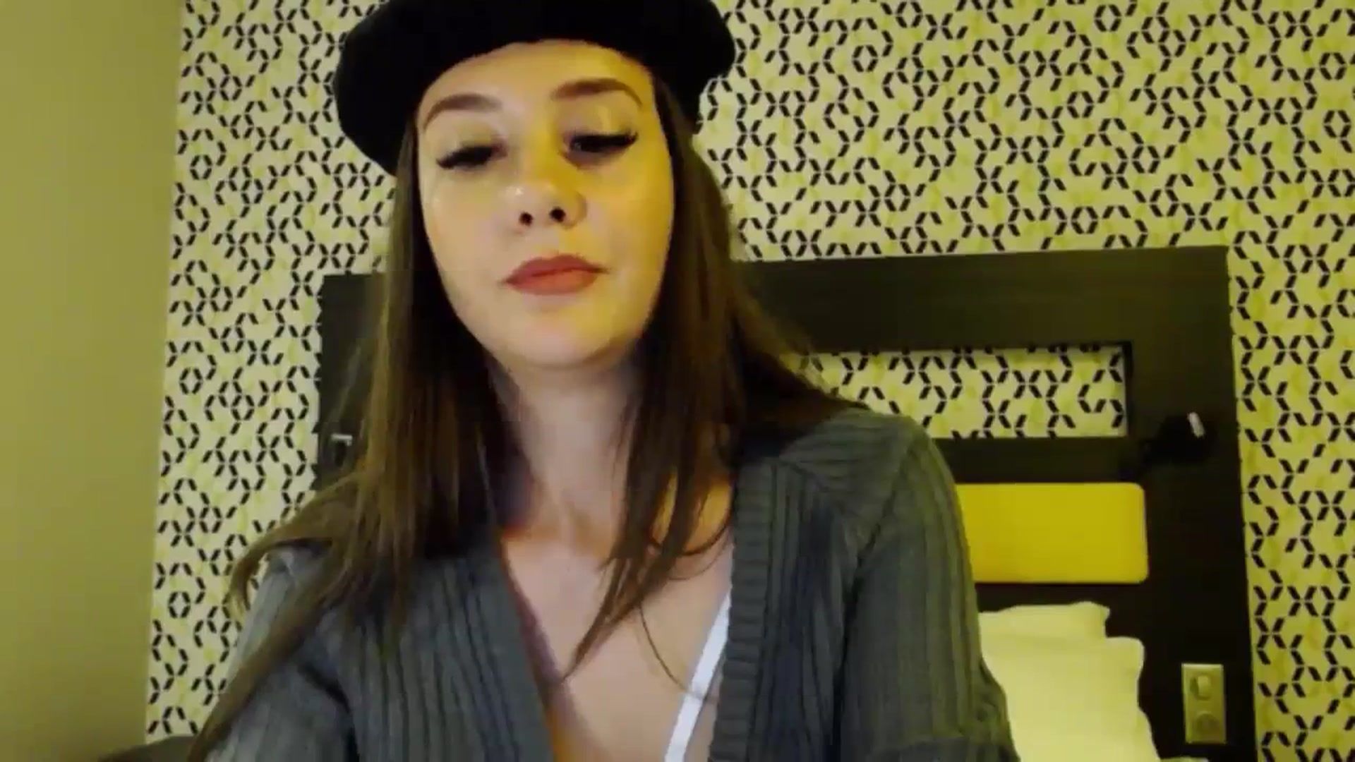Gallery image thumbnail from RadiInParis's myfreecams stream on, 11/02/2023, 22:03 image 8 of 20