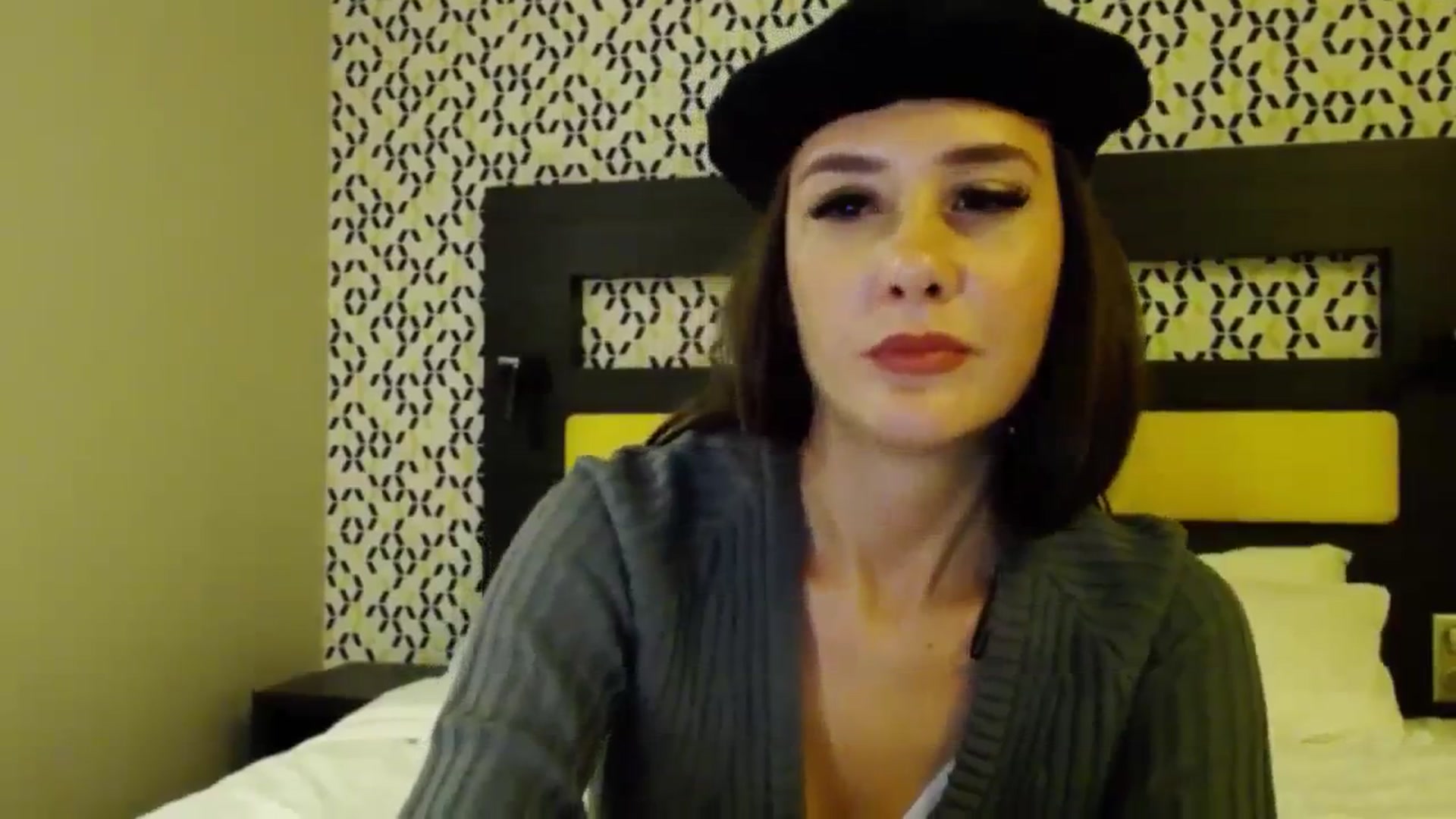 Gallery image thumbnail from RadiInParis's myfreecams stream on, 11/02/2023, 22:03 image 3 of 20